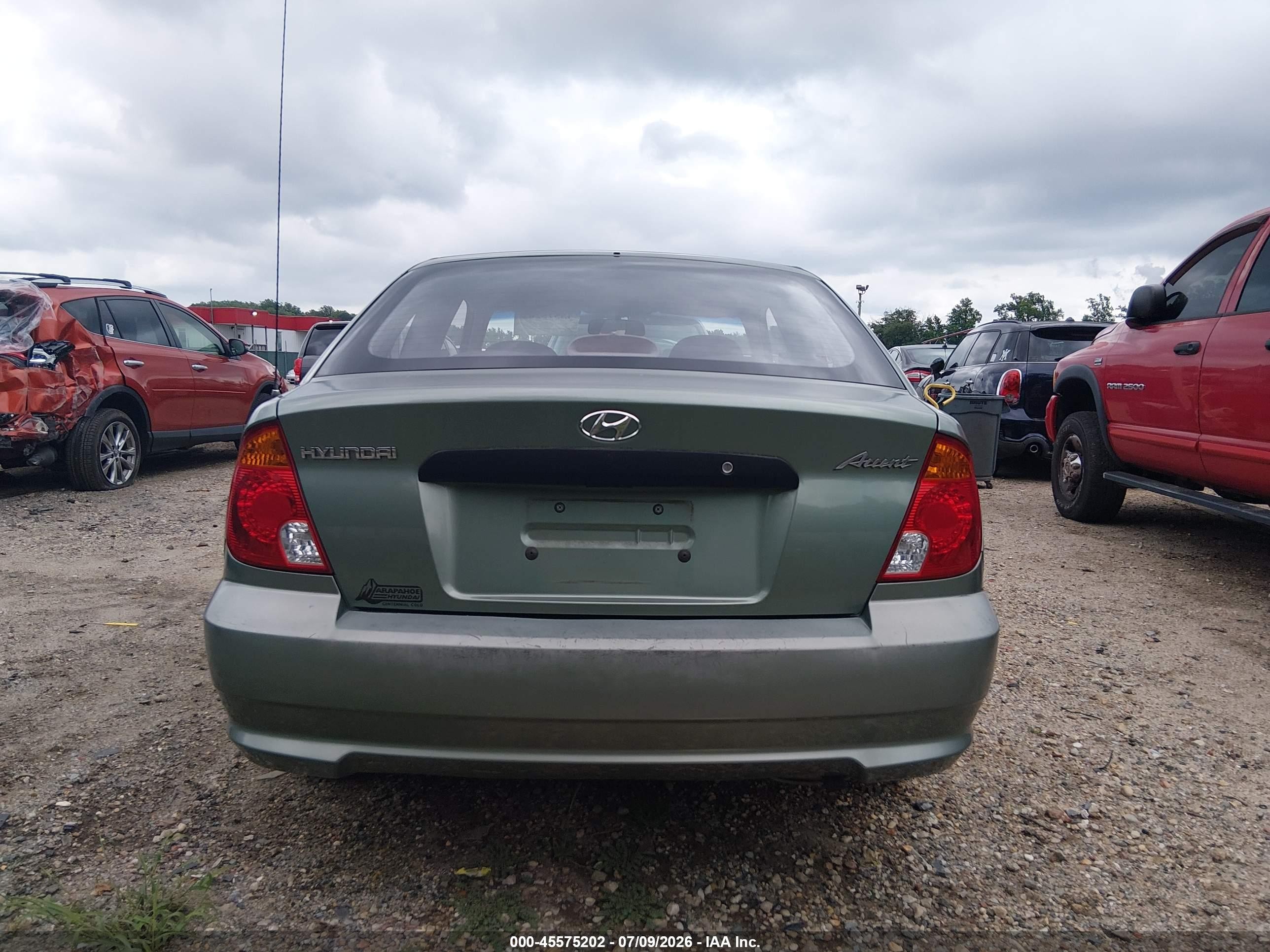 2004 Hyundai Accent   Green vin: KMHCF35C54U299866