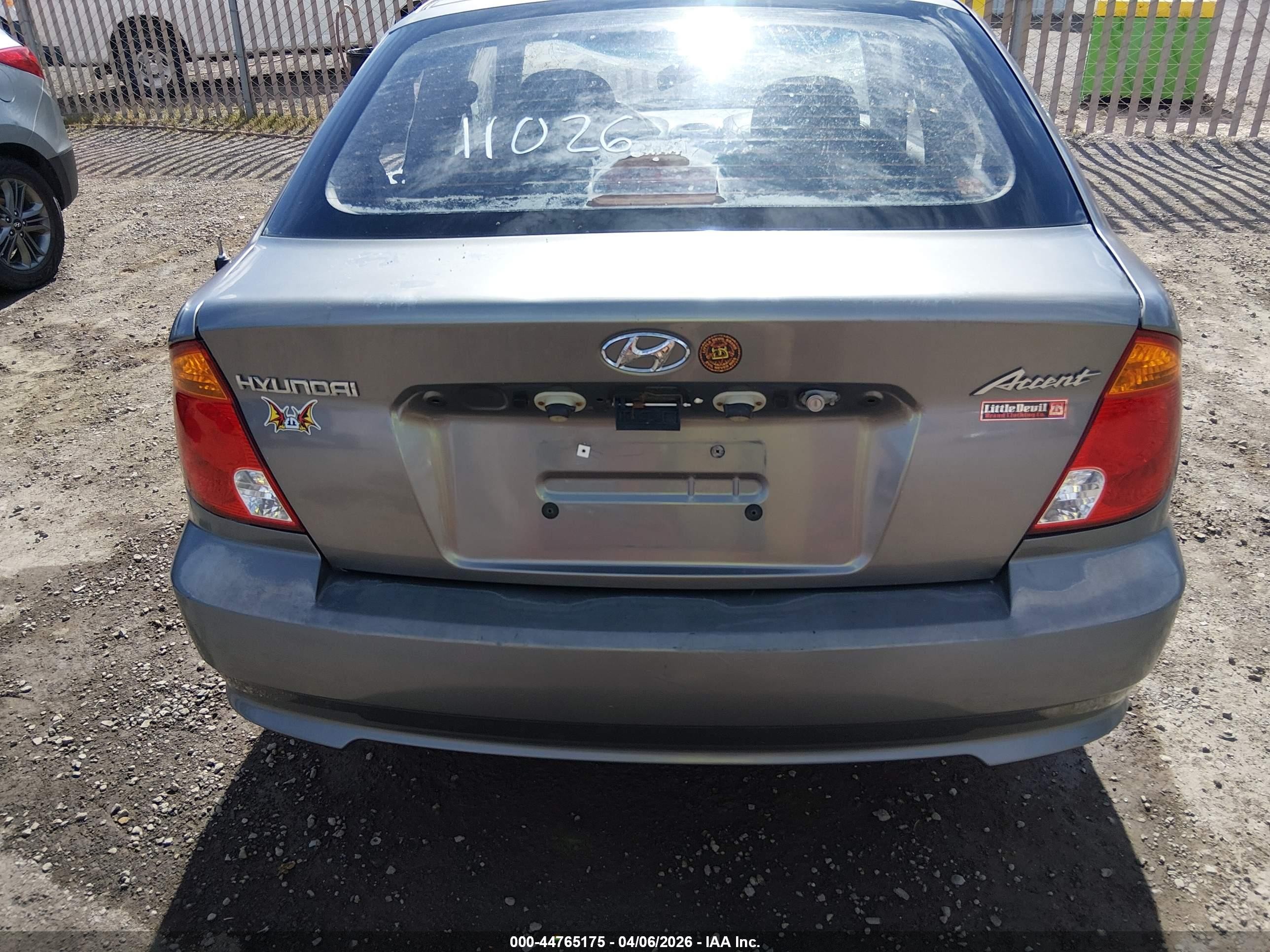 2003 Hyundai Accent   Gray vin: KMHCF35C93U270269