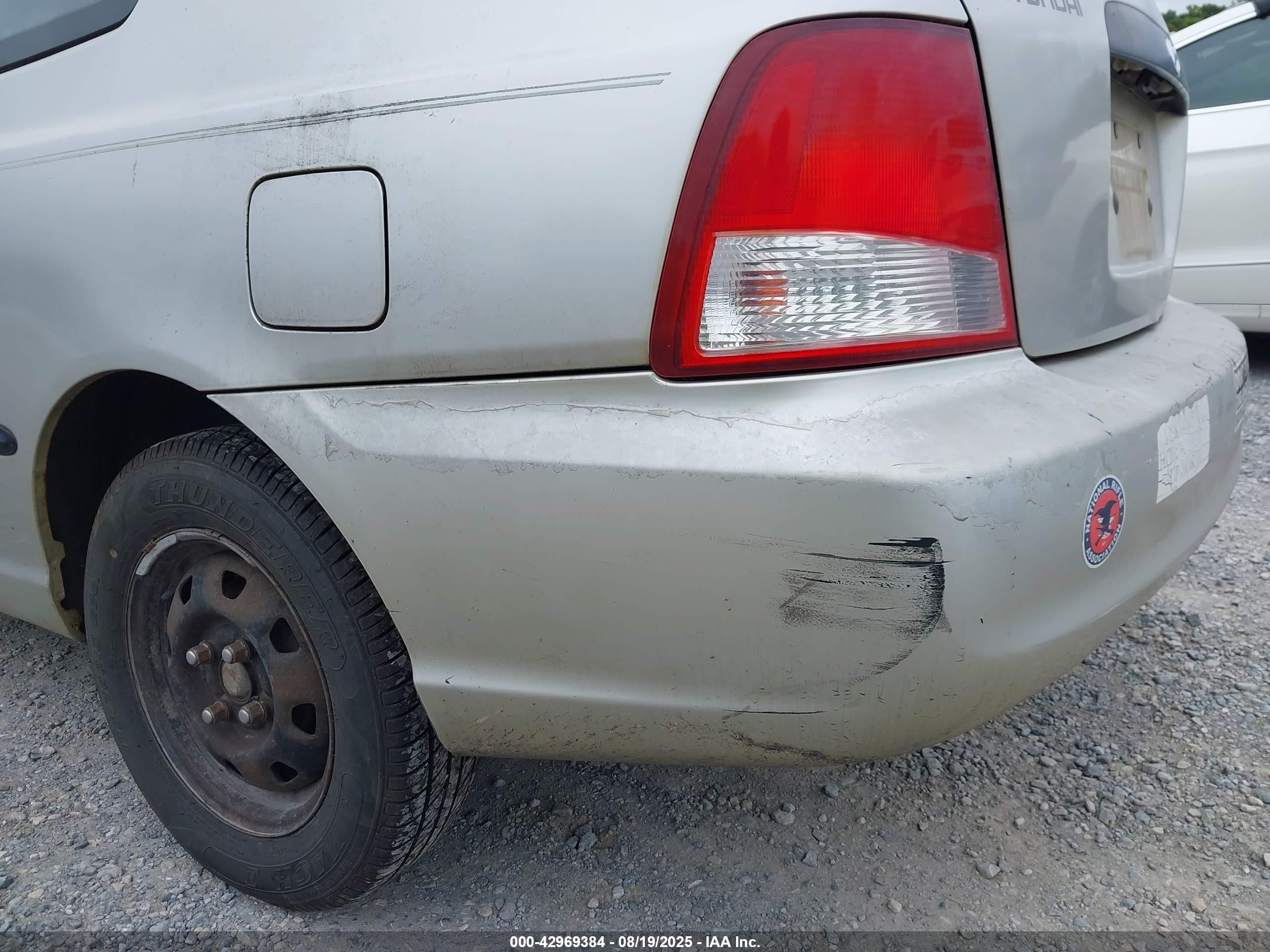 2002 Hyundai Accent L Silver vin: KMHCF35G12U230303