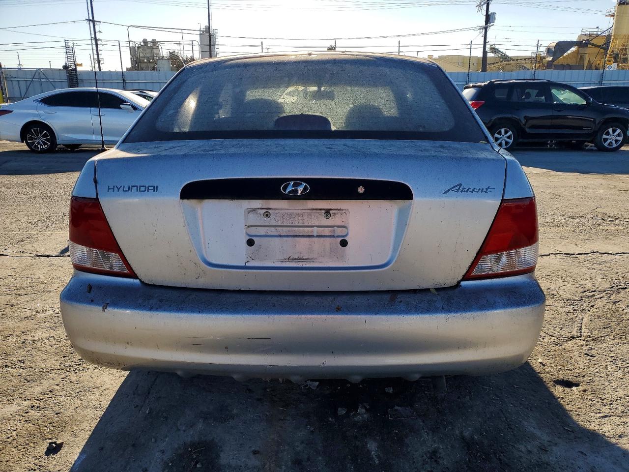 2001 Hyundai Accent L Silver vin: KMHCF35G51U106873