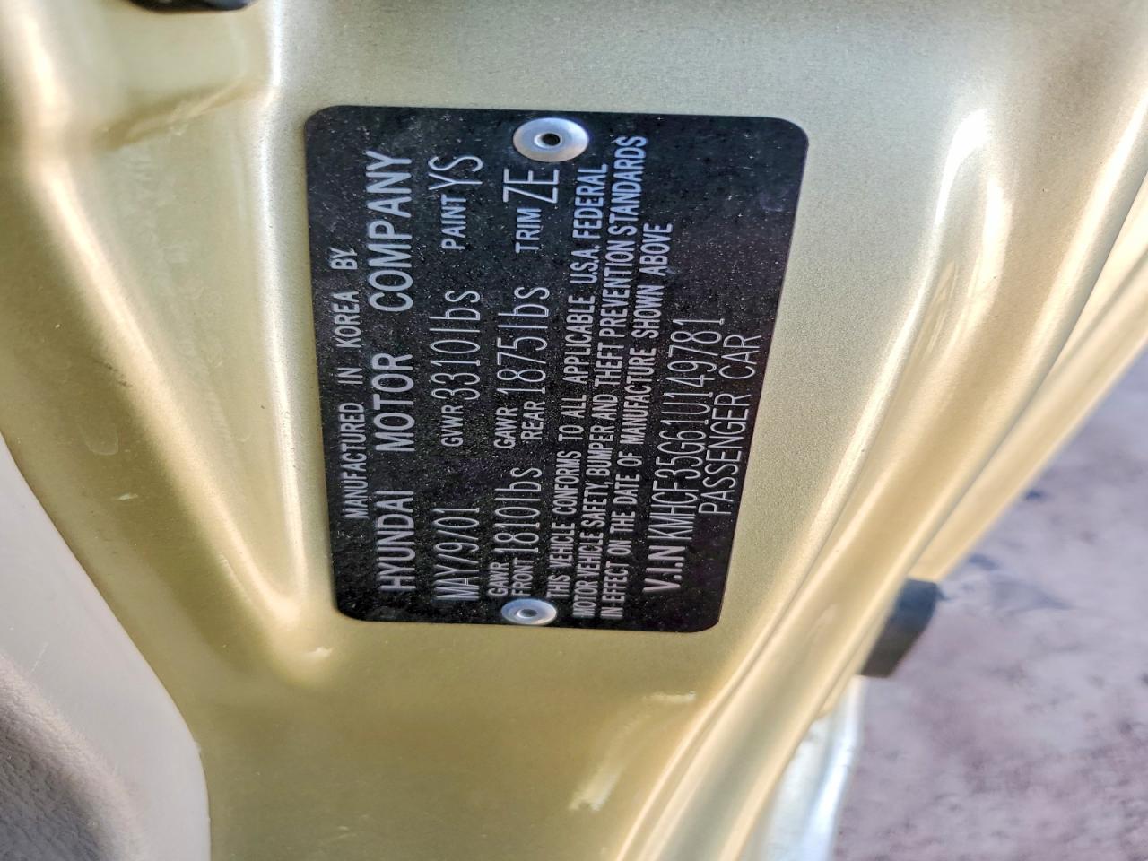 2001 Hyundai Accent L Gold vin: KMHCF35G61U149781