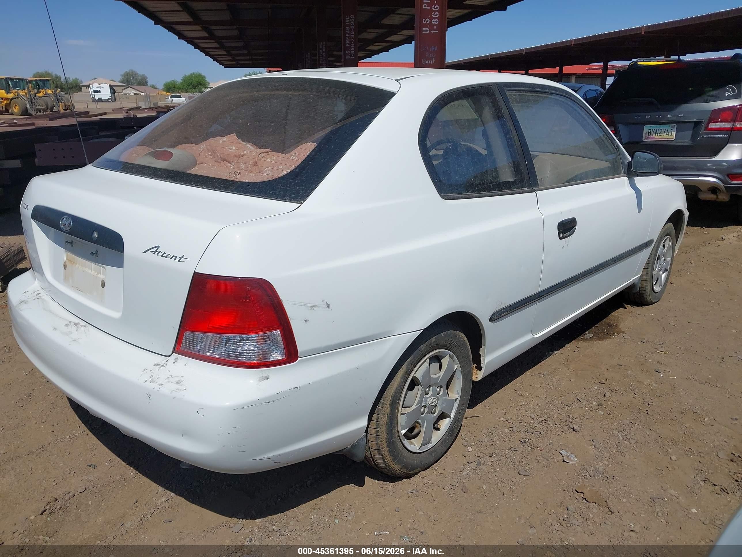 2002 Hyundai Accent L White vin: KMHCF35G62U160703