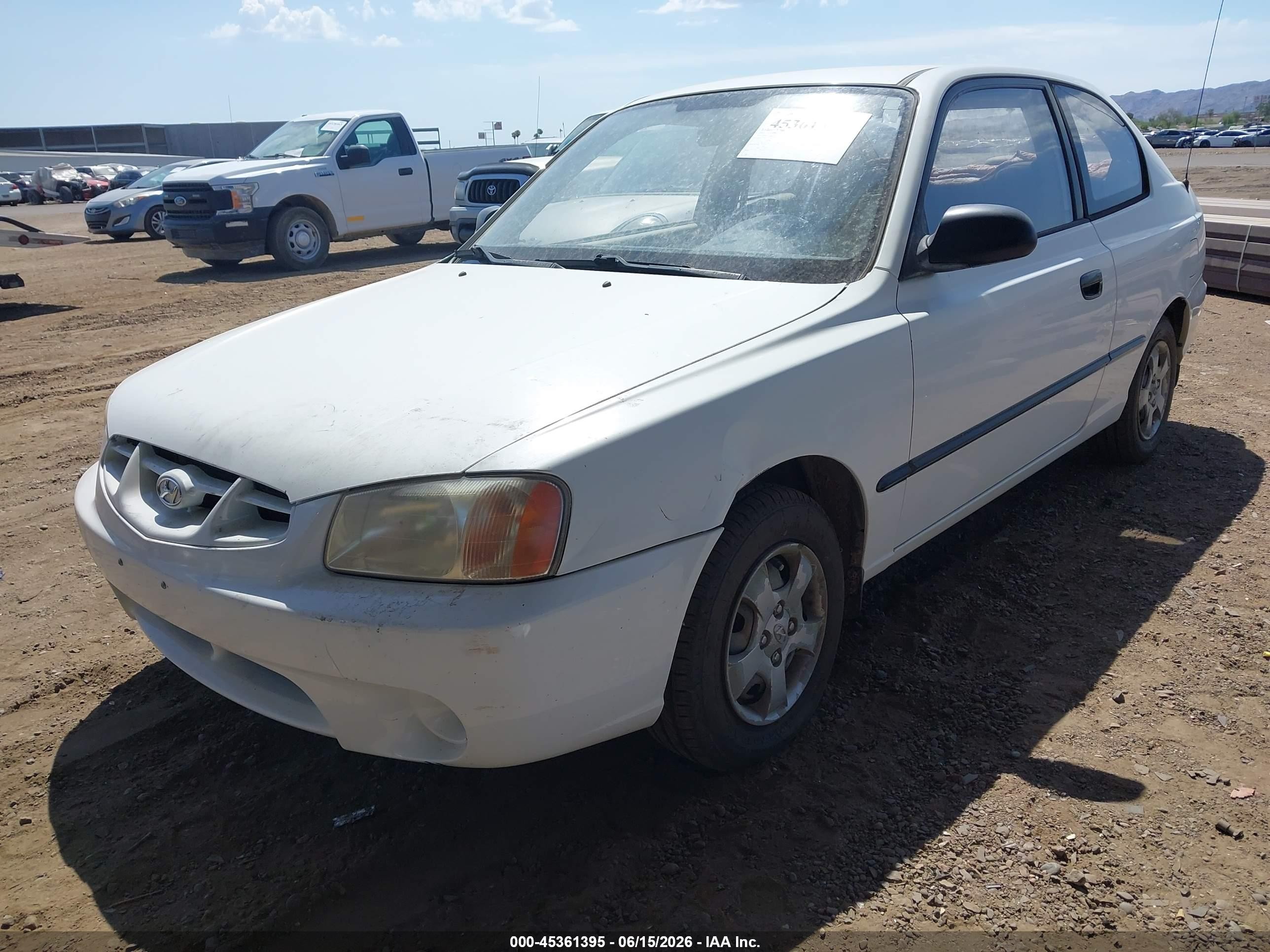 2002 Hyundai Accent L White vin: KMHCF35G62U160703