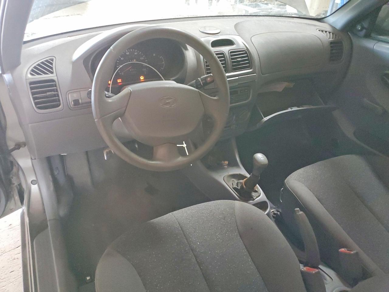 2001 Hyundai Accent L Gray vin: KMHCF35G71U134481