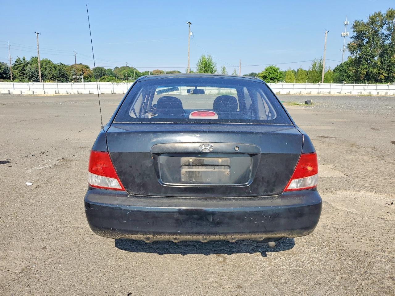 2000 Hyundai Accent L Черный vin: KMHCF35G7YU039171