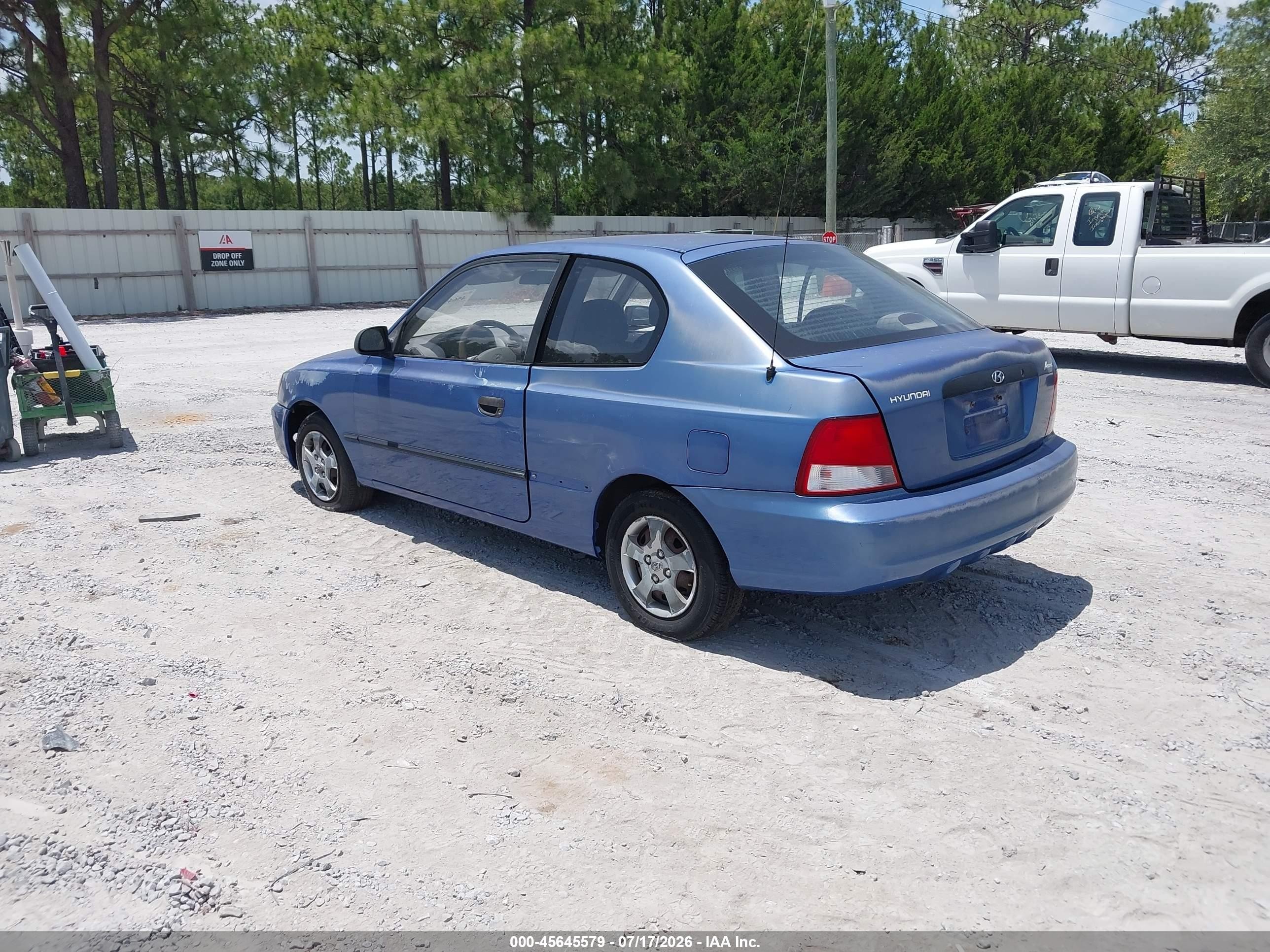 2002 Hyundai Accent L Blue vin: KMHCF35G82U165501