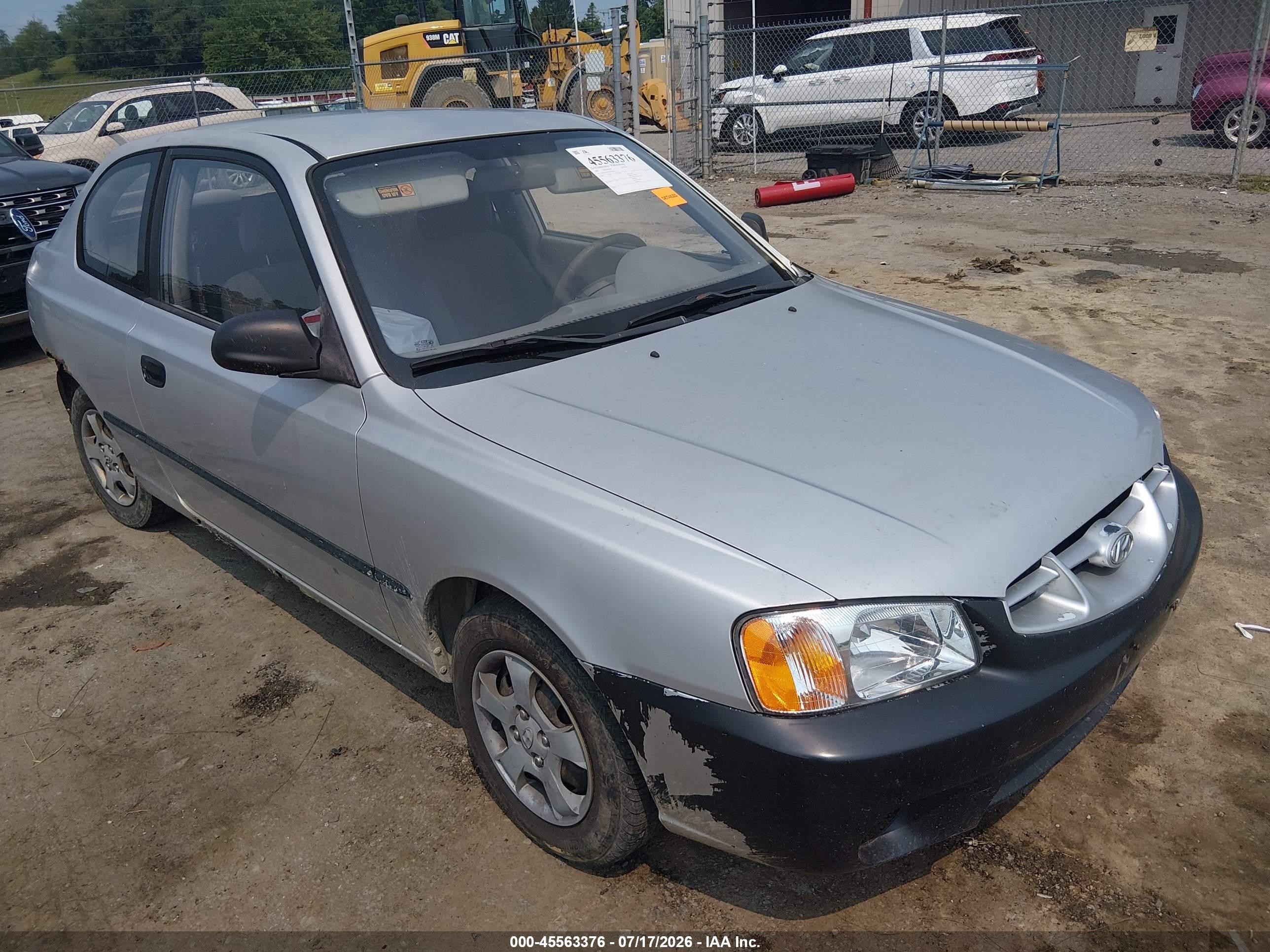 2002 Hyundai Accent L Silver vin: KMHCF35GX2U164933