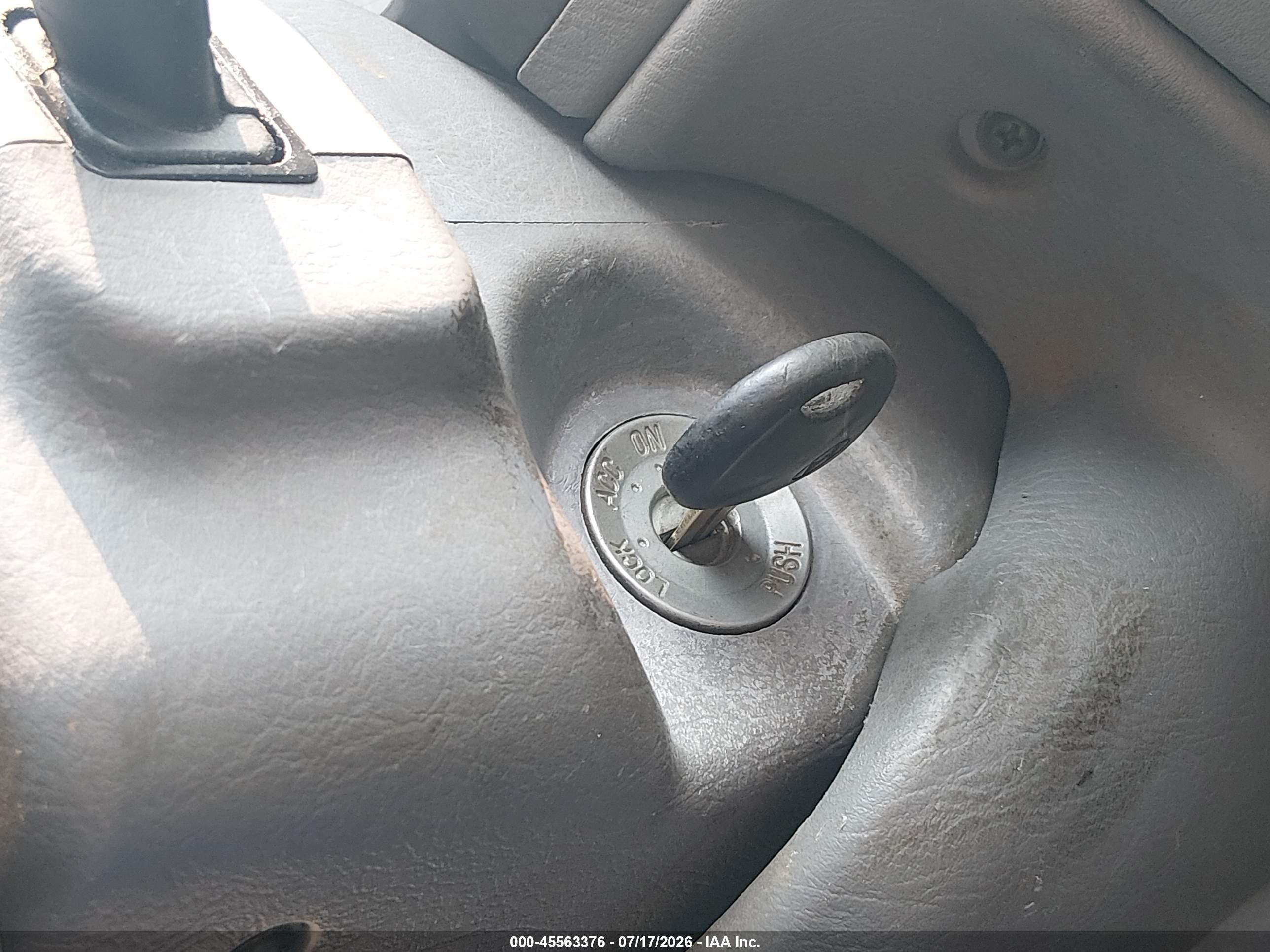 2002 Hyundai Accent L Silver vin: KMHCF35GX2U164933