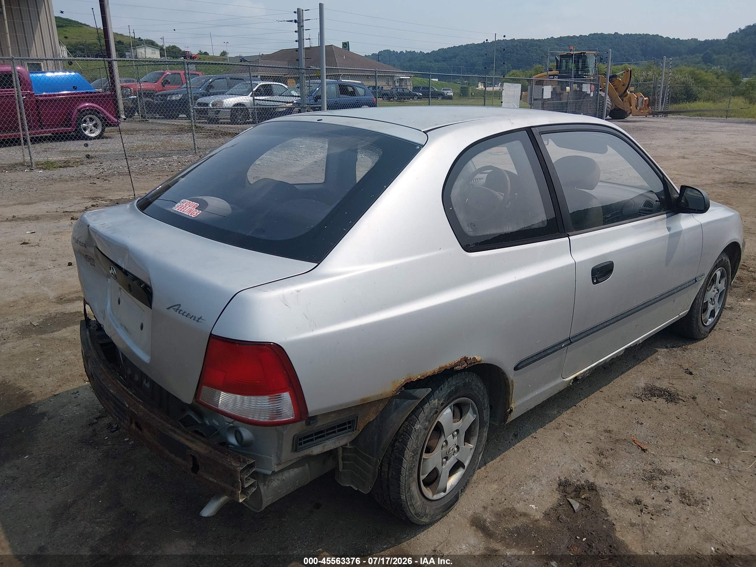 2002 Hyundai Accent L Silver vin: KMHCF35GX2U164933