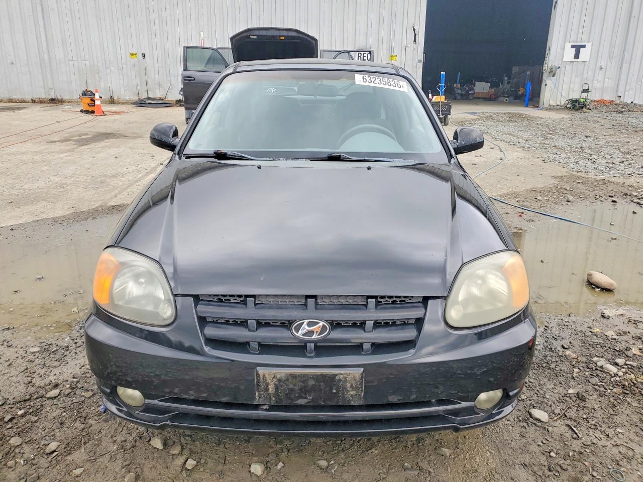 2004 Hyundai Accent Gl Black vin: KMHCG35C04U303951