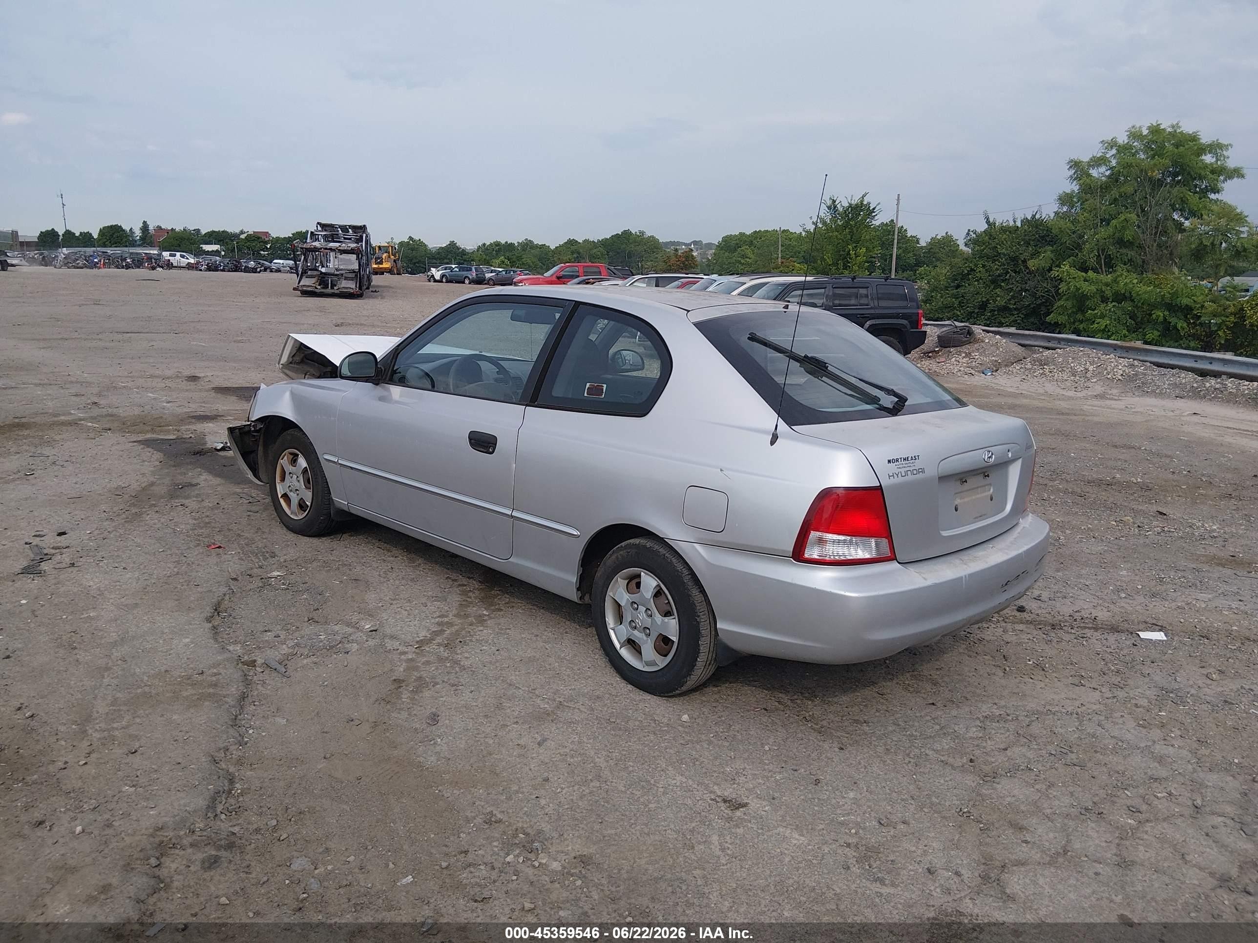 2002 Hyundai Accent Gs Silver vin: KMHCG35C32U190199