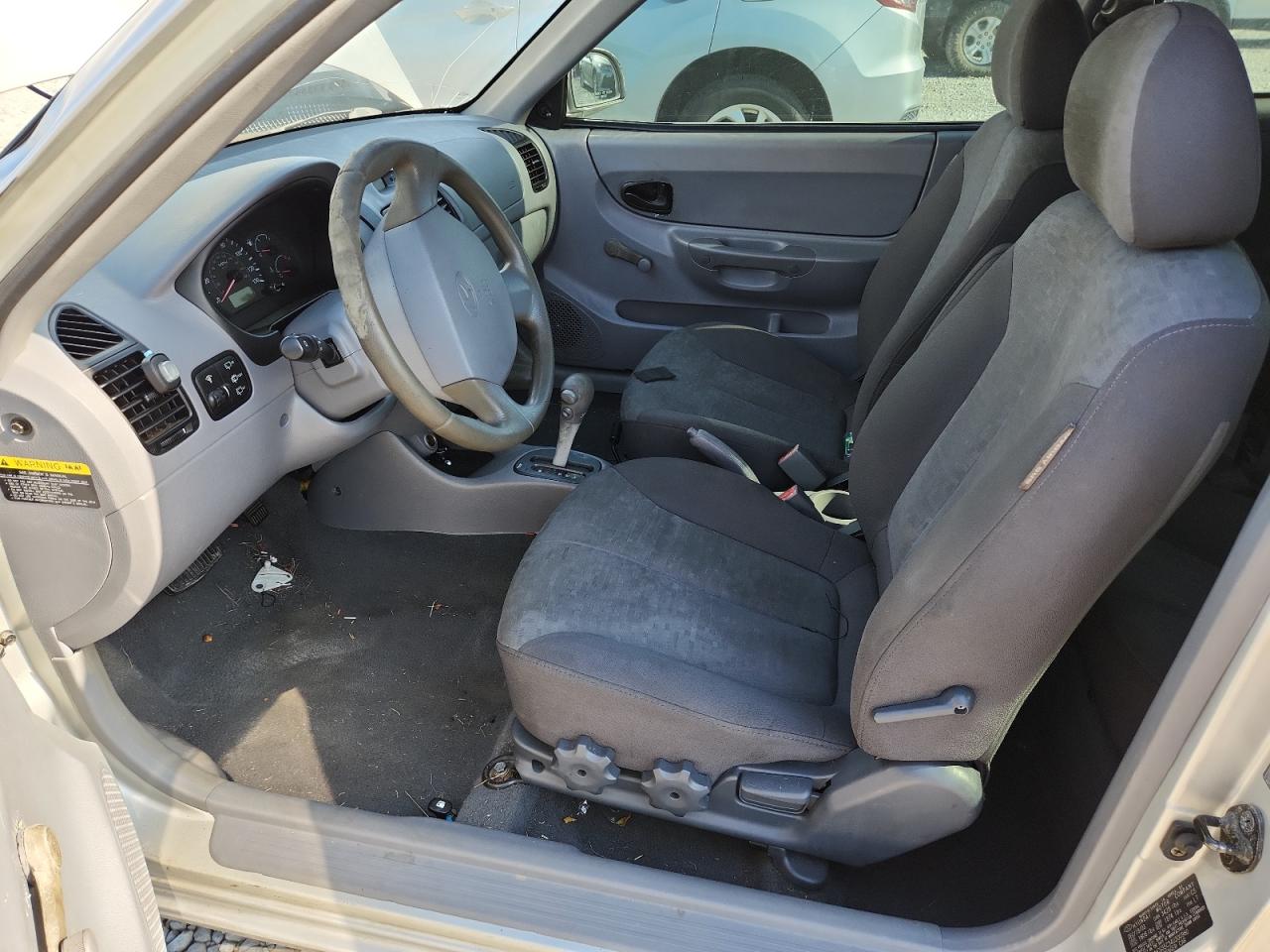 2004 Hyundai Accent Gl Gray vin: KMHCG35C34U300980