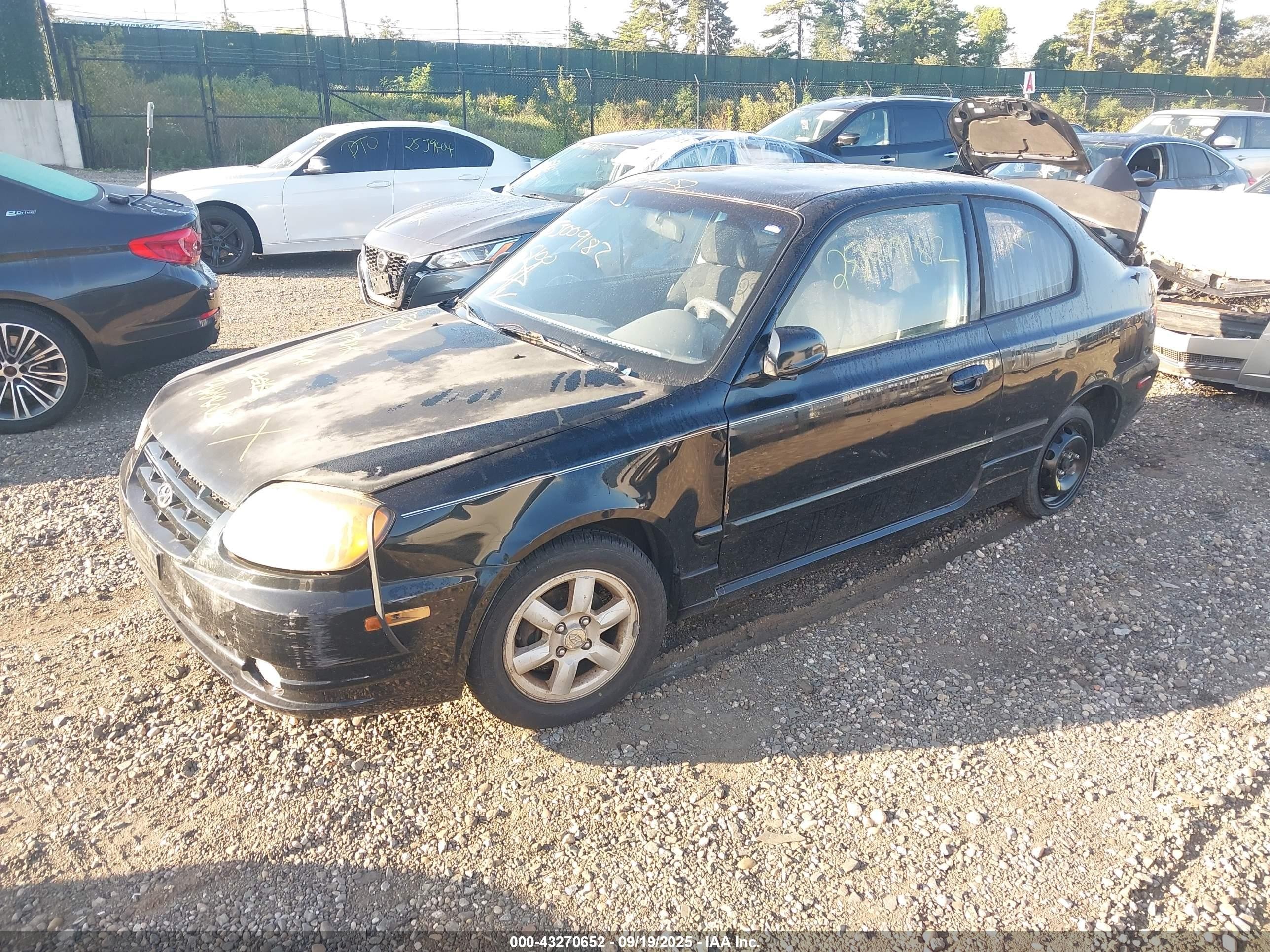 2004 Hyundai Accent Gl/gt Black vin: KMHCG35C44U305301