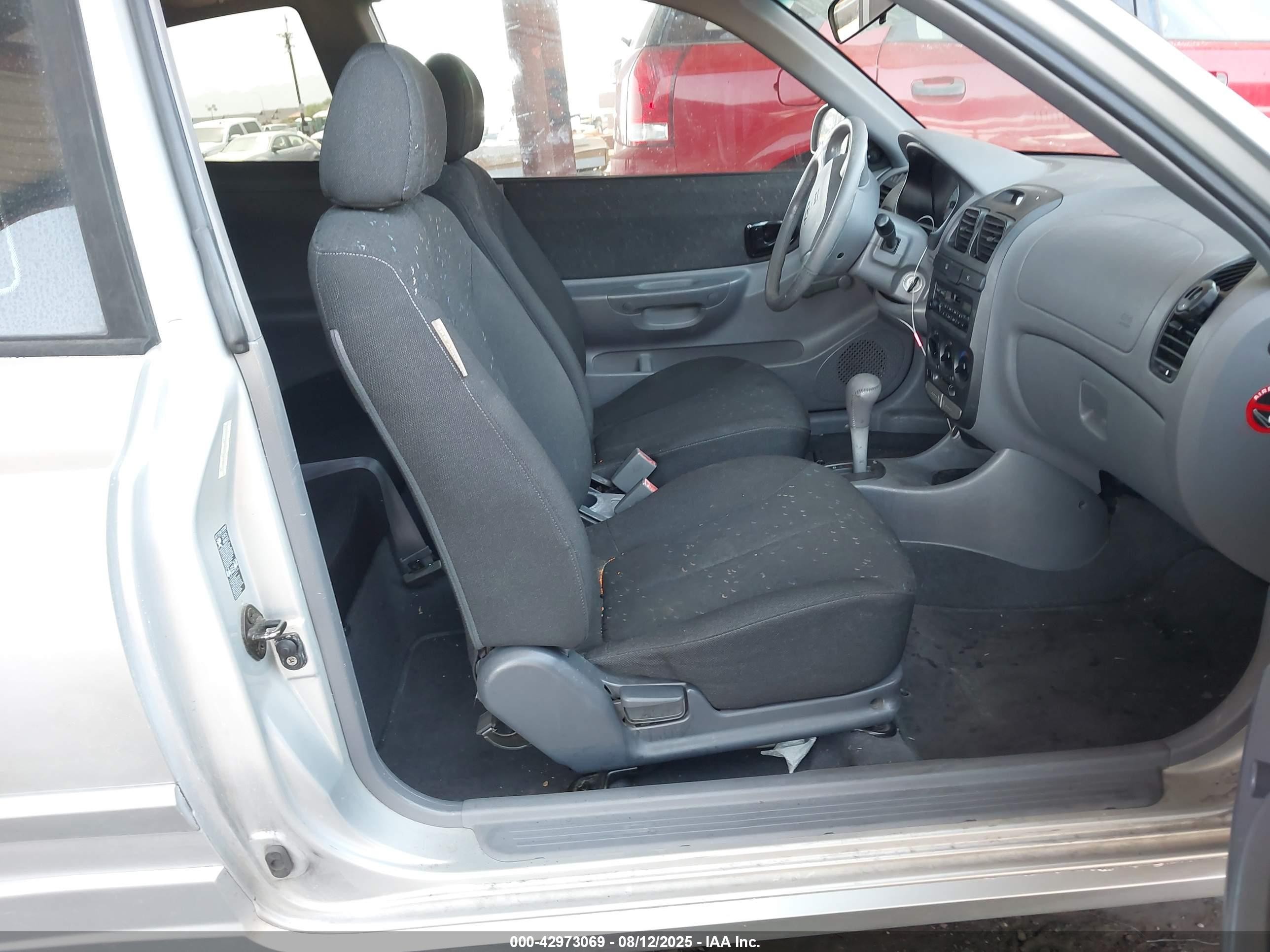 2004 Hyundai Accent Gl/gt Gray vin: KMHCG35C54U284202