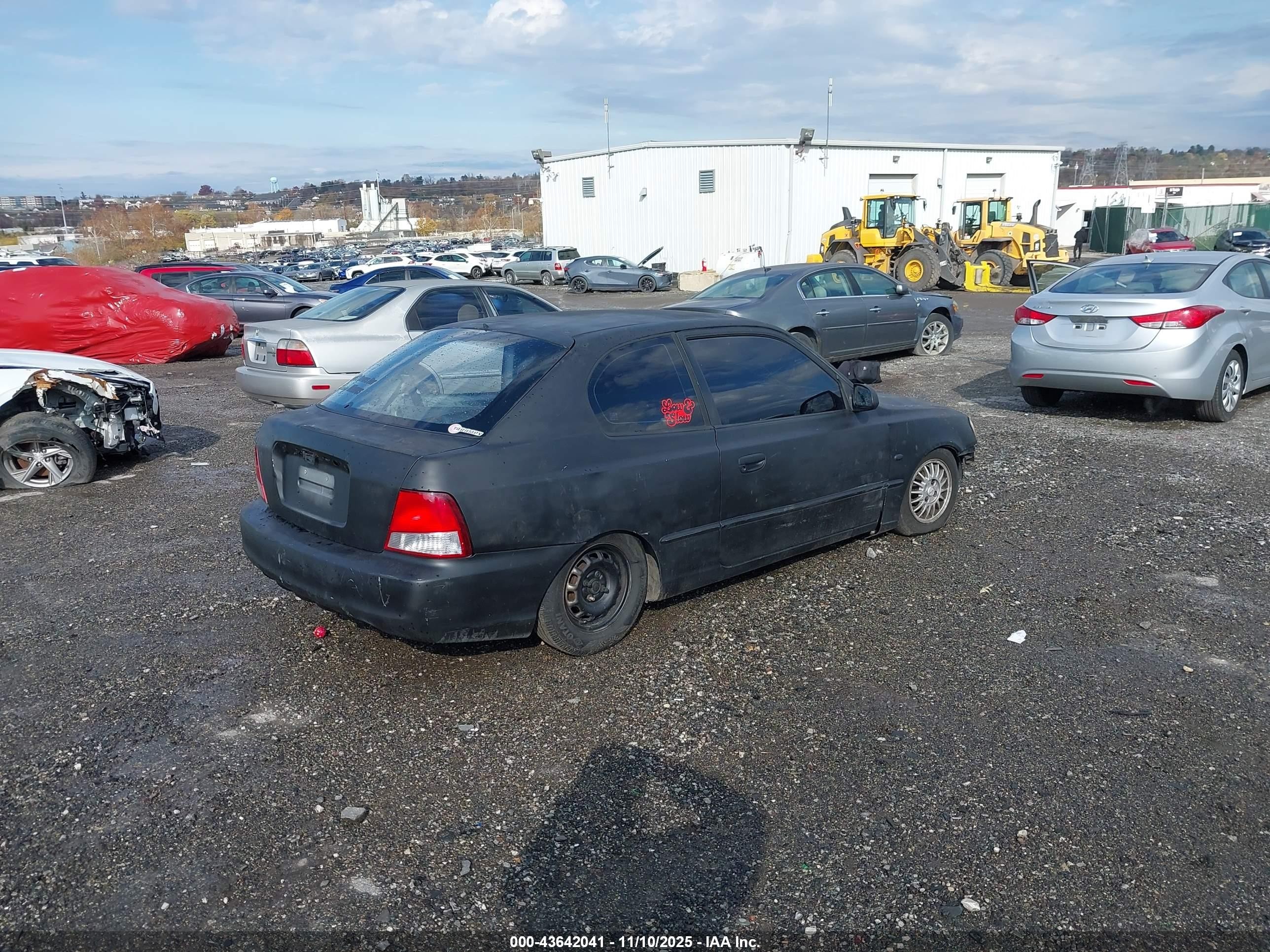 2001 Hyundai Accent Gs Black vin: KMHCG35C61U119724