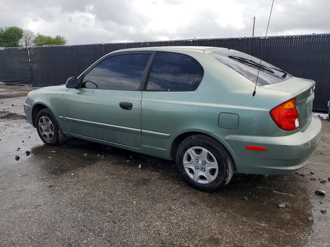 2004 Hyundai Accent Gl Silver vin: KMHCG35C64U286556