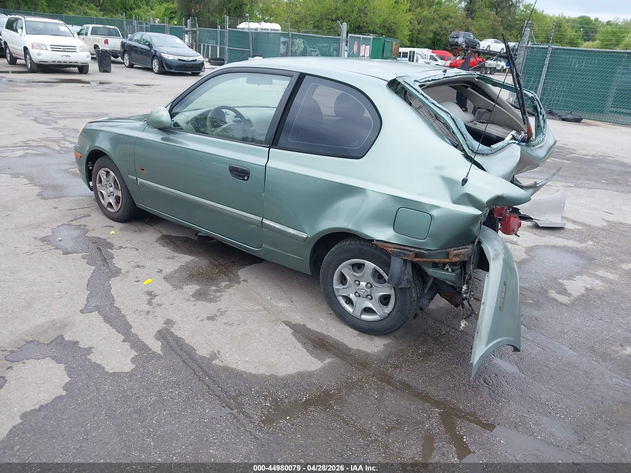 2004 Hyundai Accent Gl/gt Зеленый vin: KMHCG35C74U318527