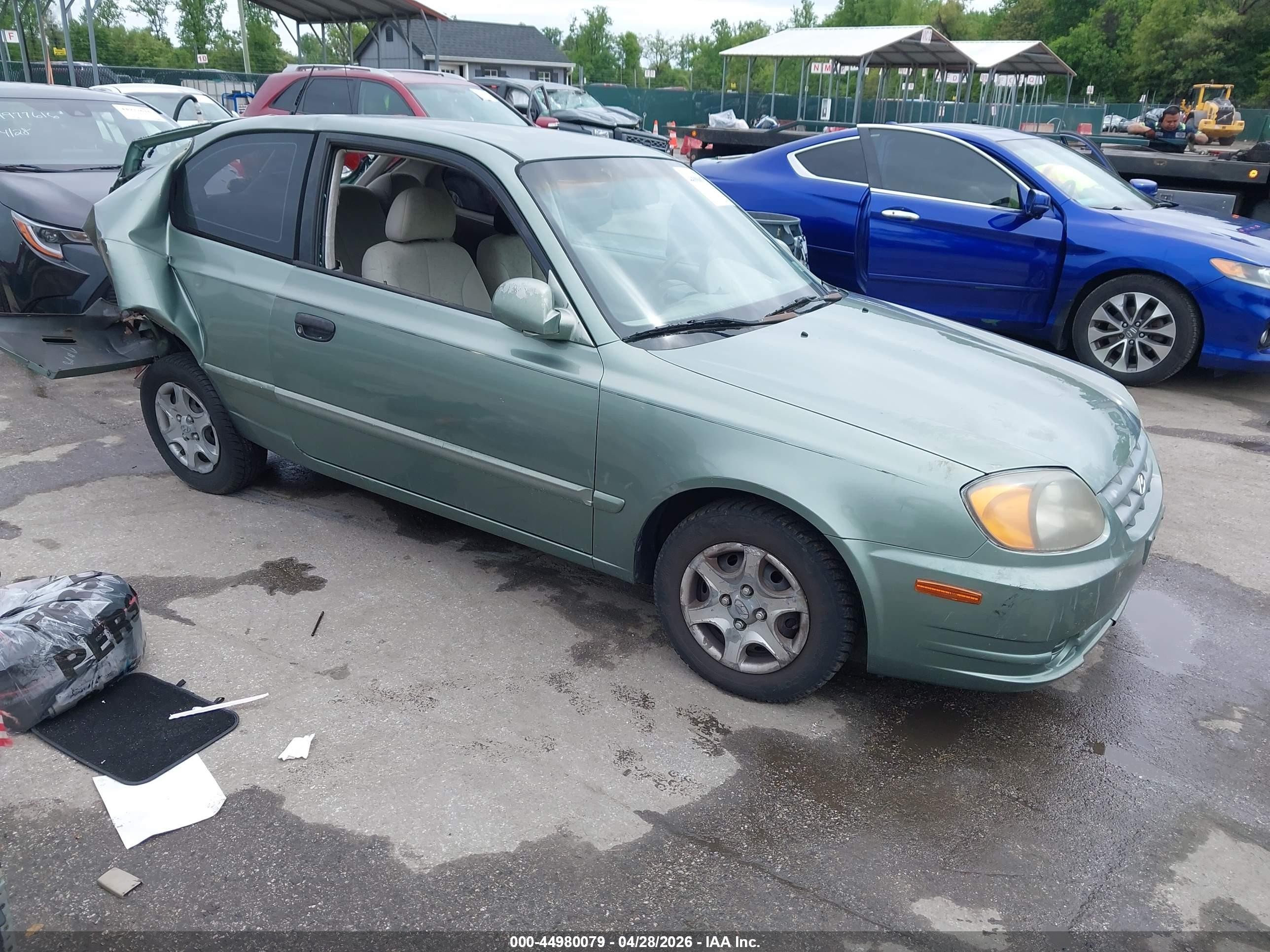 2004 Hyundai Accent Gl/gt Зеленый vin: KMHCG35C74U318527