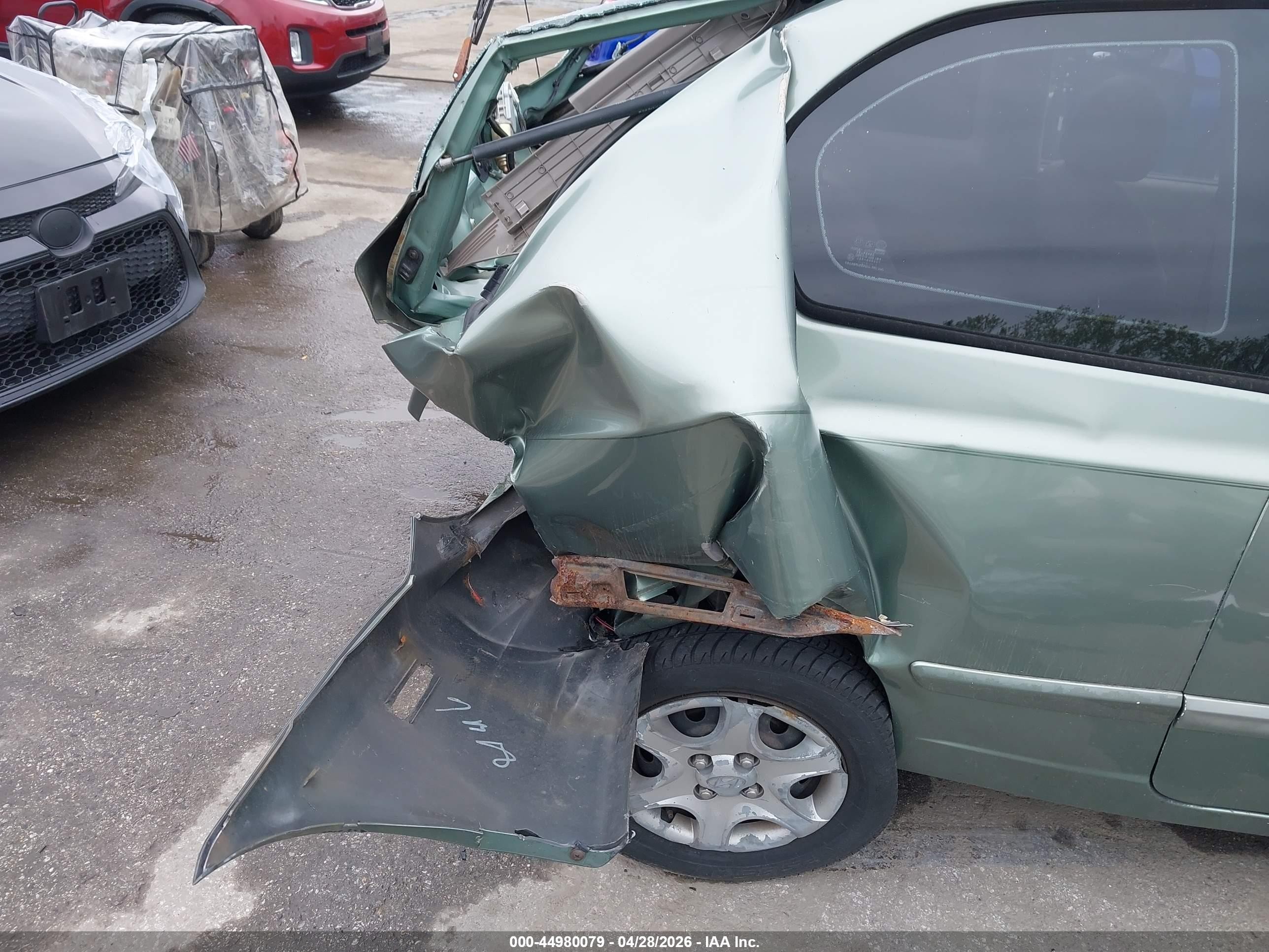 2004 Hyundai Accent Gl/gt Зеленый vin: KMHCG35C74U318527