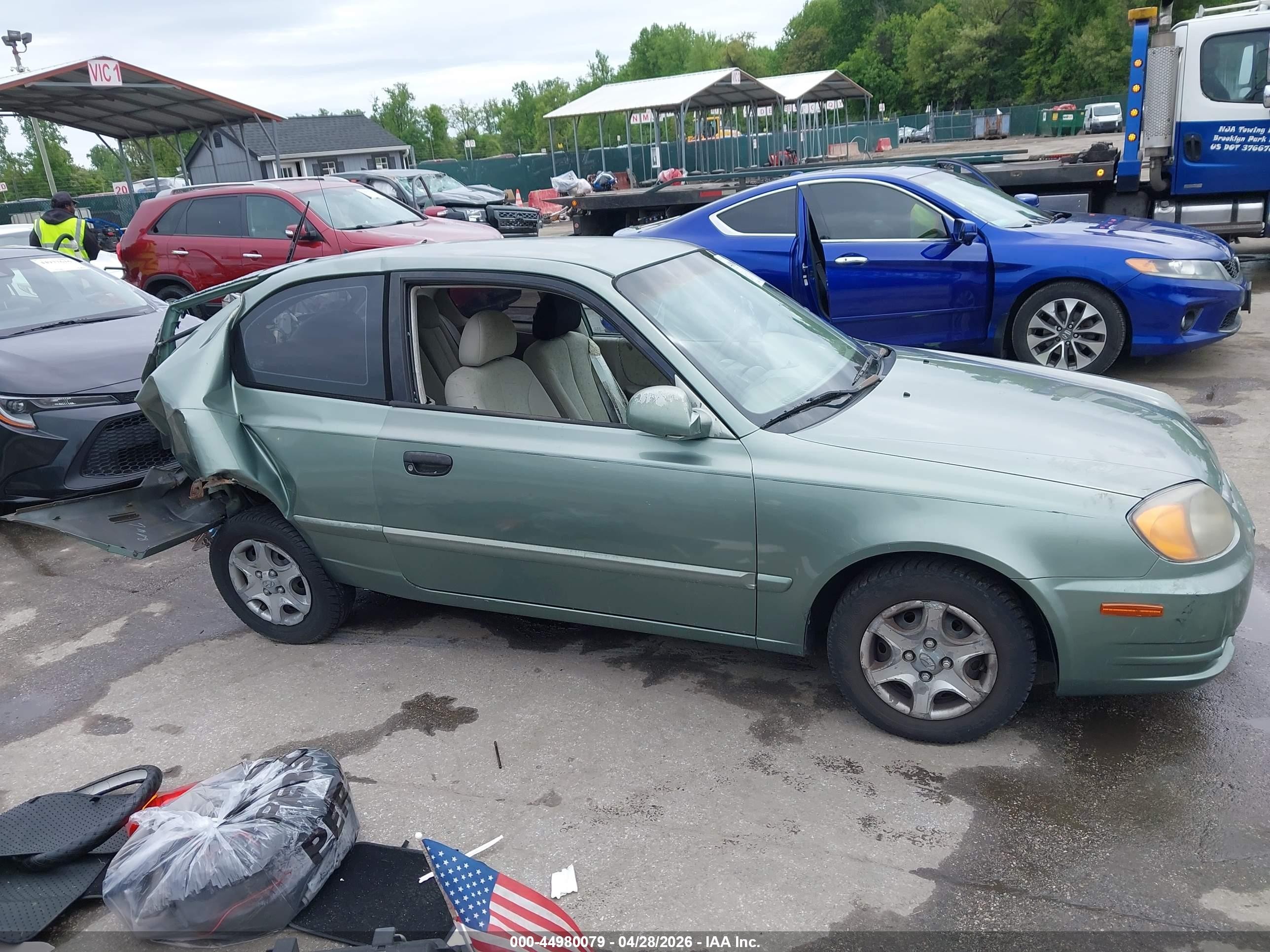2004 Hyundai Accent Gl/gt Зеленый vin: KMHCG35C74U318527