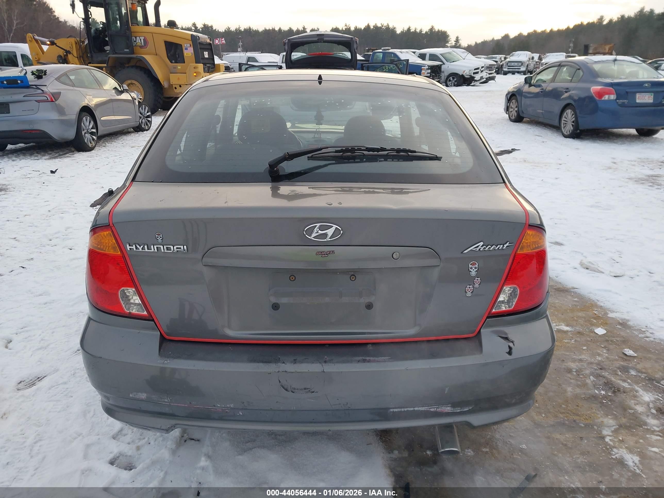 2005 Hyundai Accent Gls/gt Gray vin: KMHCG35C75U348547