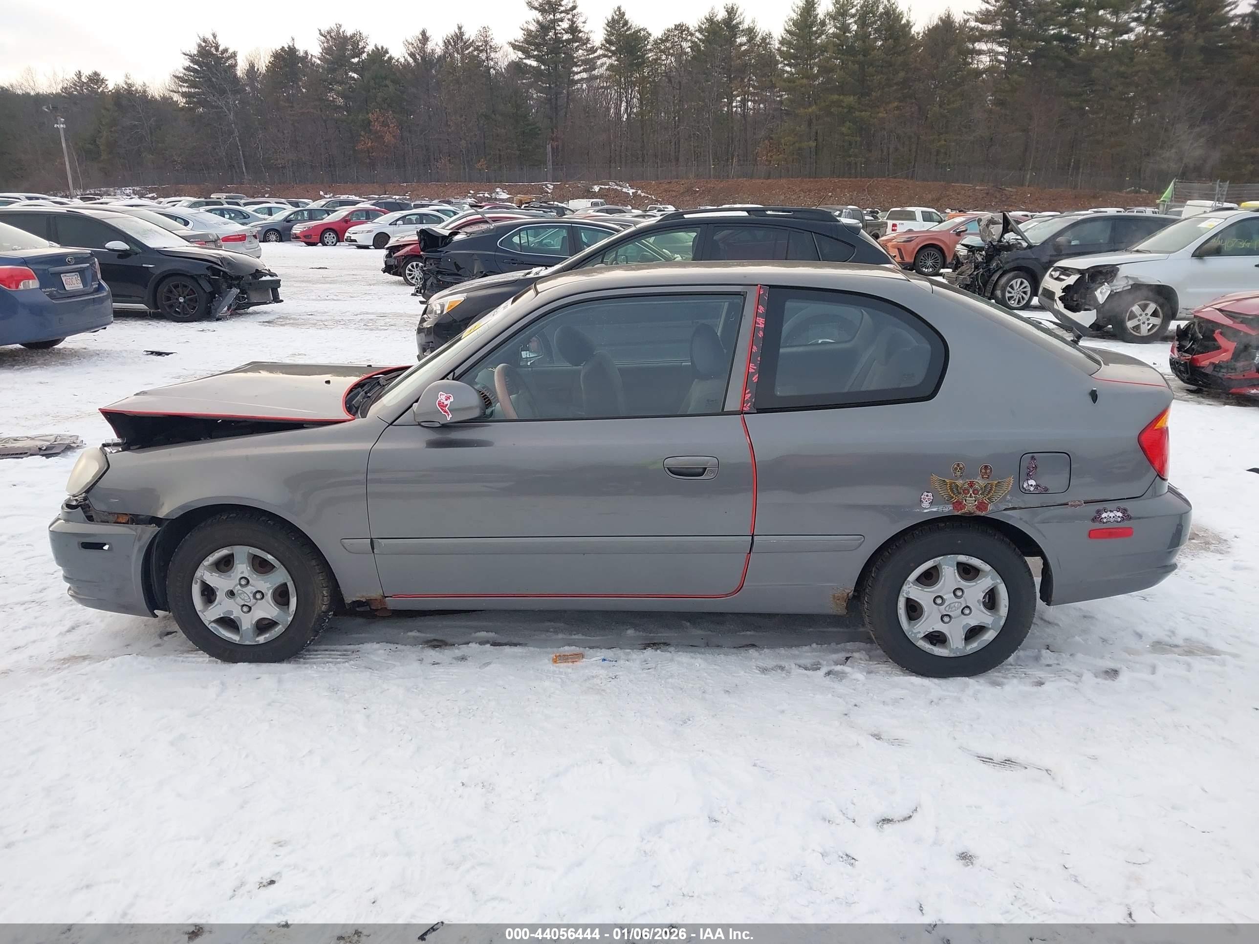 2005 Hyundai Accent Gls/gt Gray vin: KMHCG35C75U348547