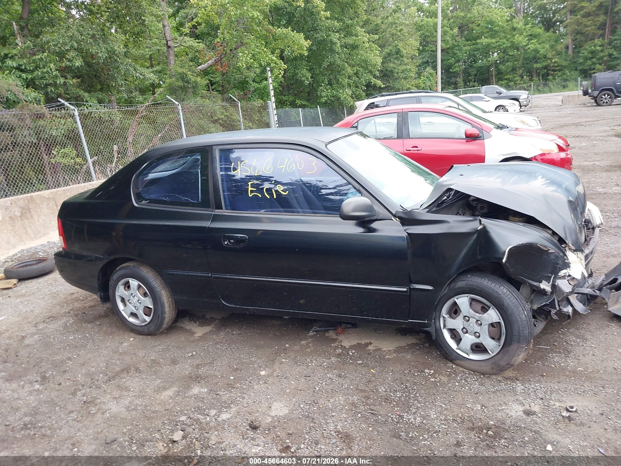 2001 Hyundai Accent Gs Black vin: KMHCG35C81U156404