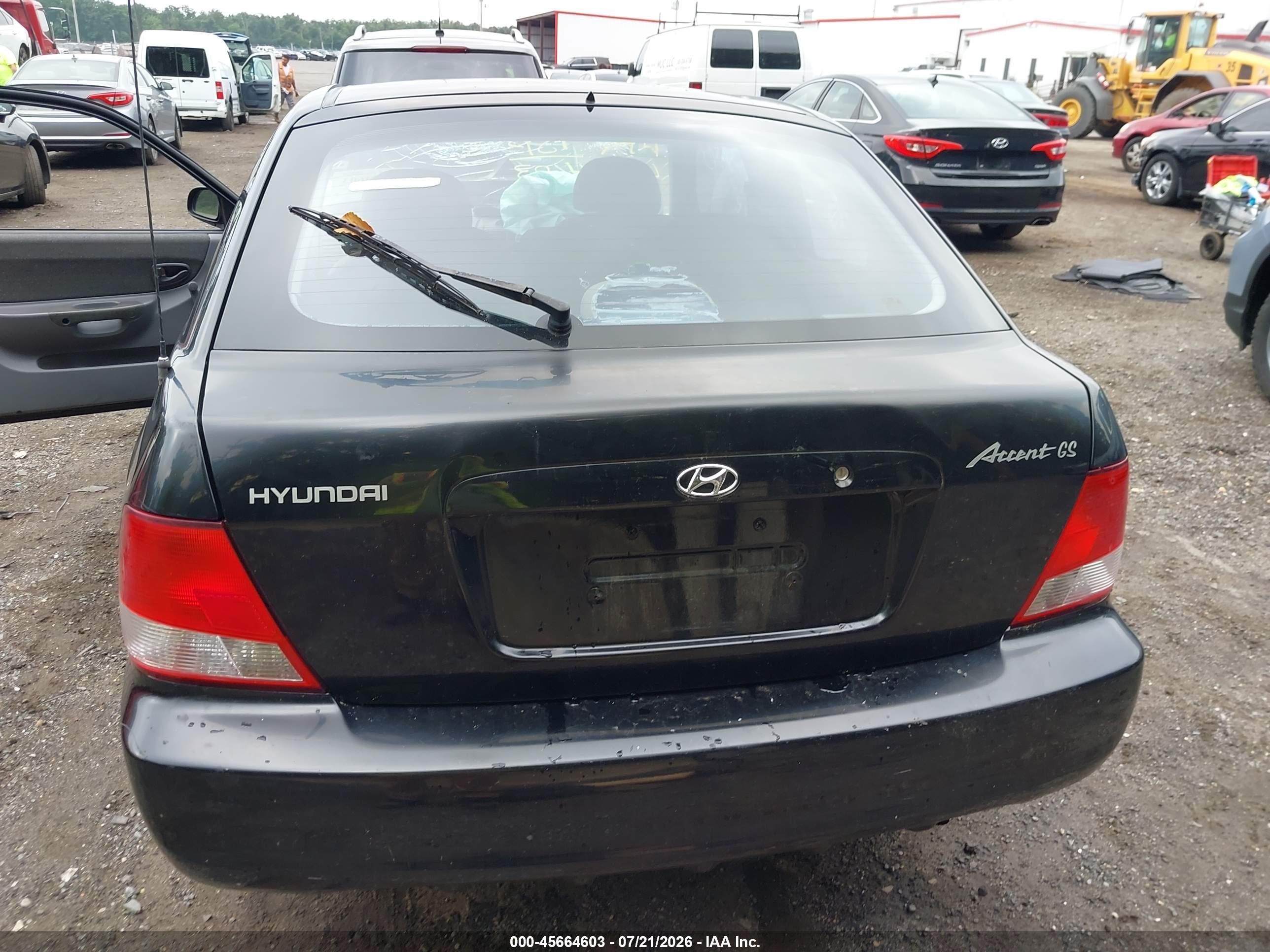2001 Hyundai Accent Gs Black vin: KMHCG35C81U156404