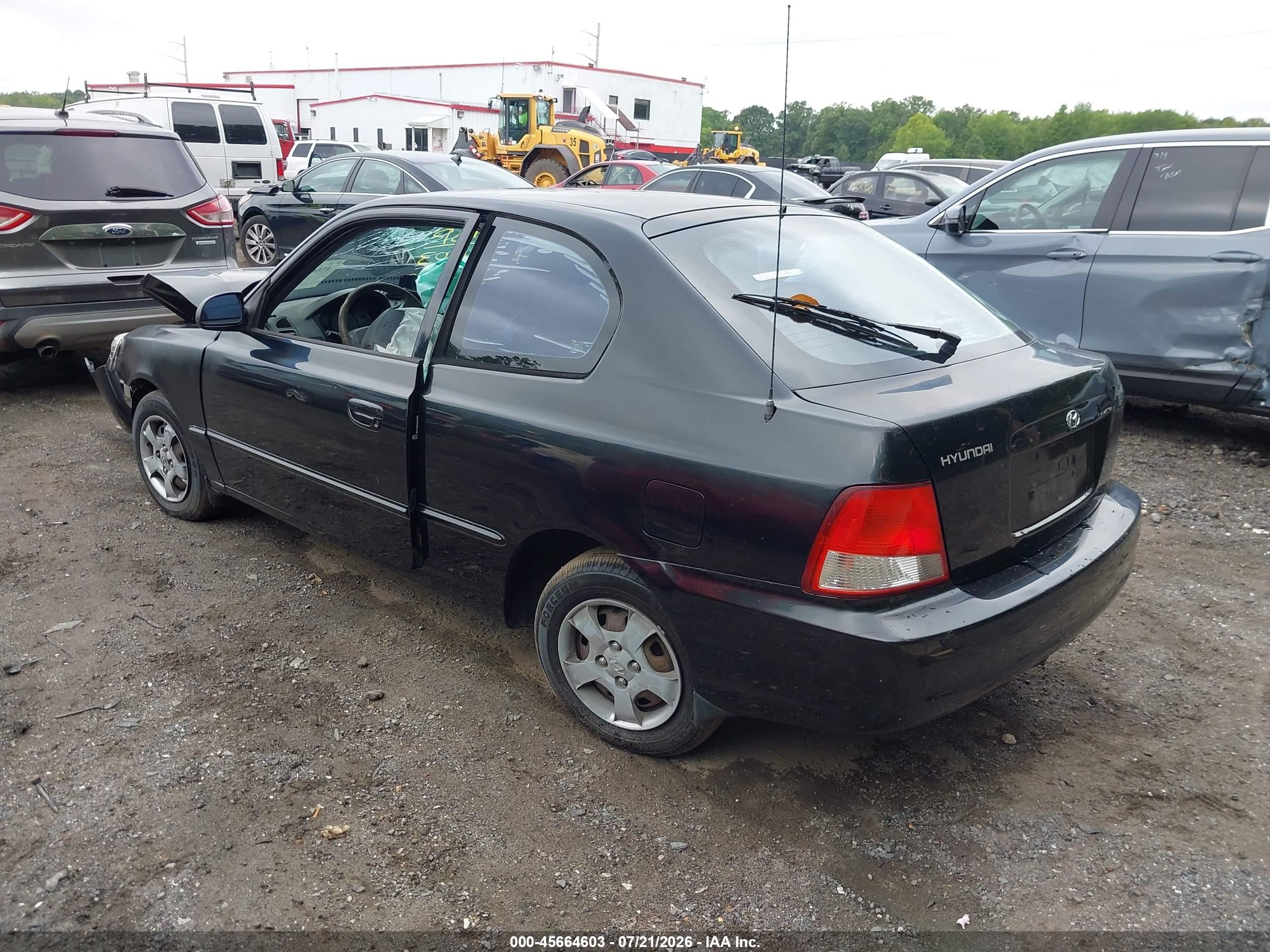 2001 Hyundai Accent Gs Black vin: KMHCG35C81U156404