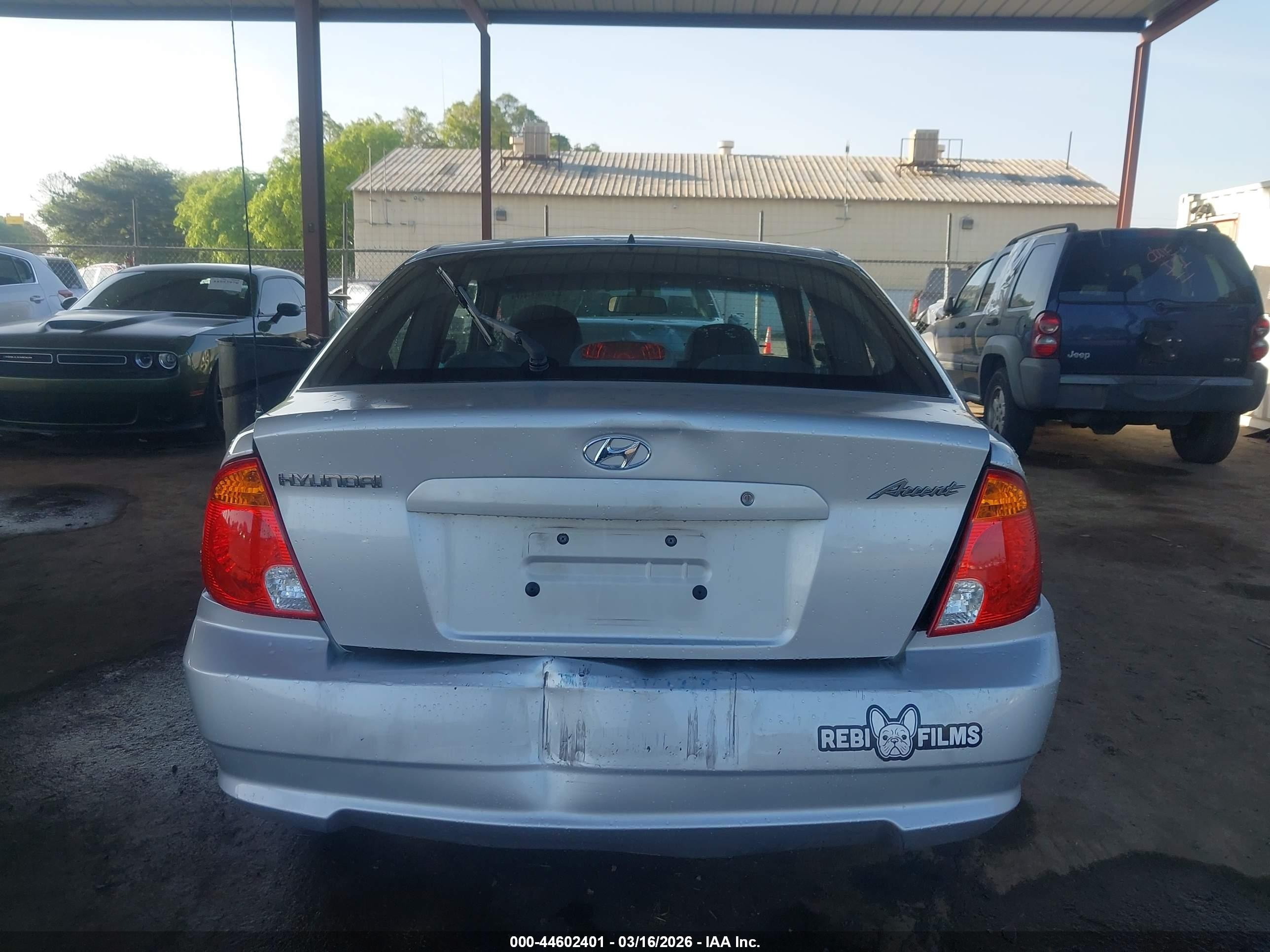 2005 Hyundai Accent Gls/gt Silver vin: KMHCG35C85U321308