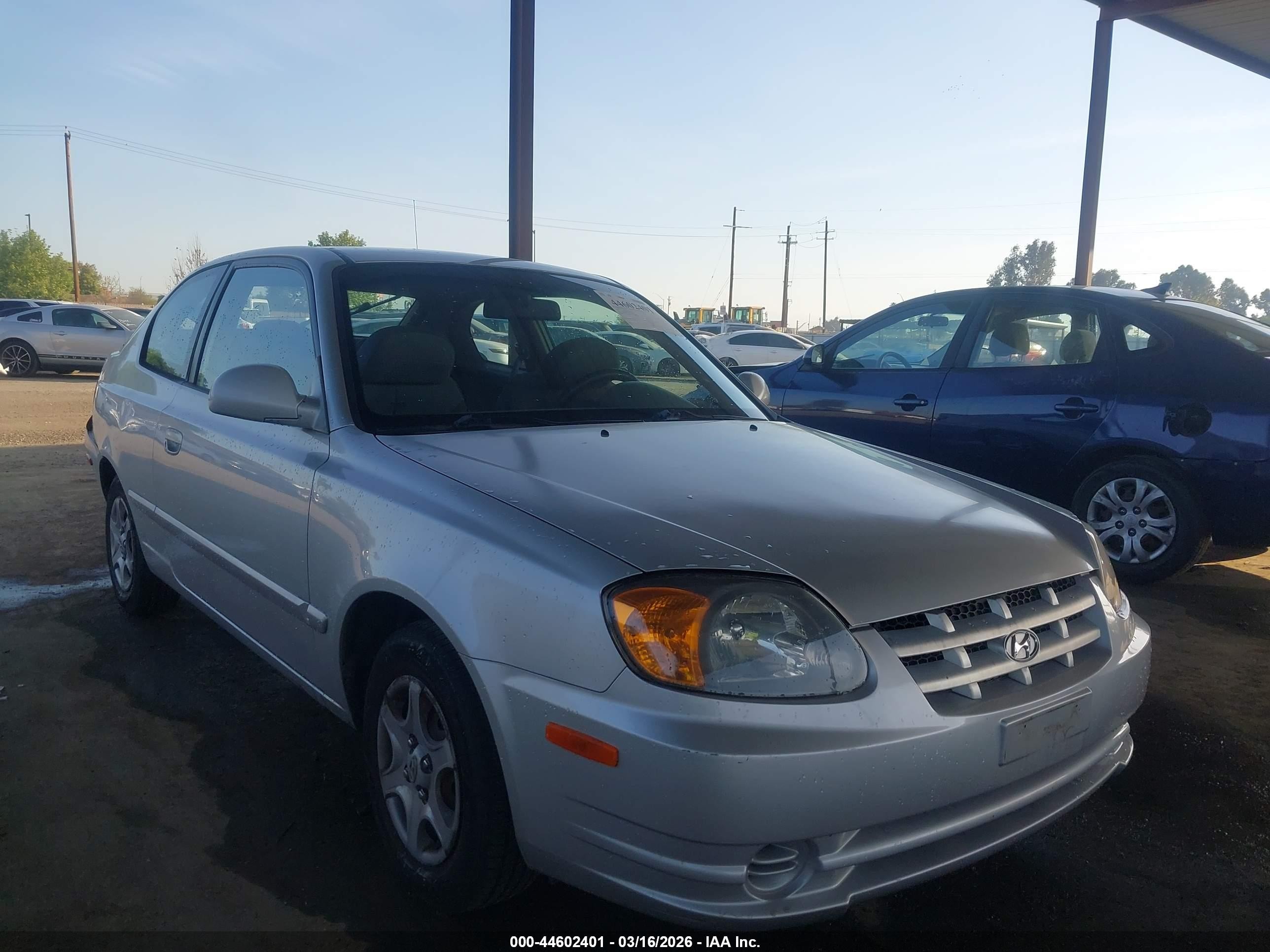 2005 Hyundai Accent Gls/gt Silver vin: KMHCG35C85U321308