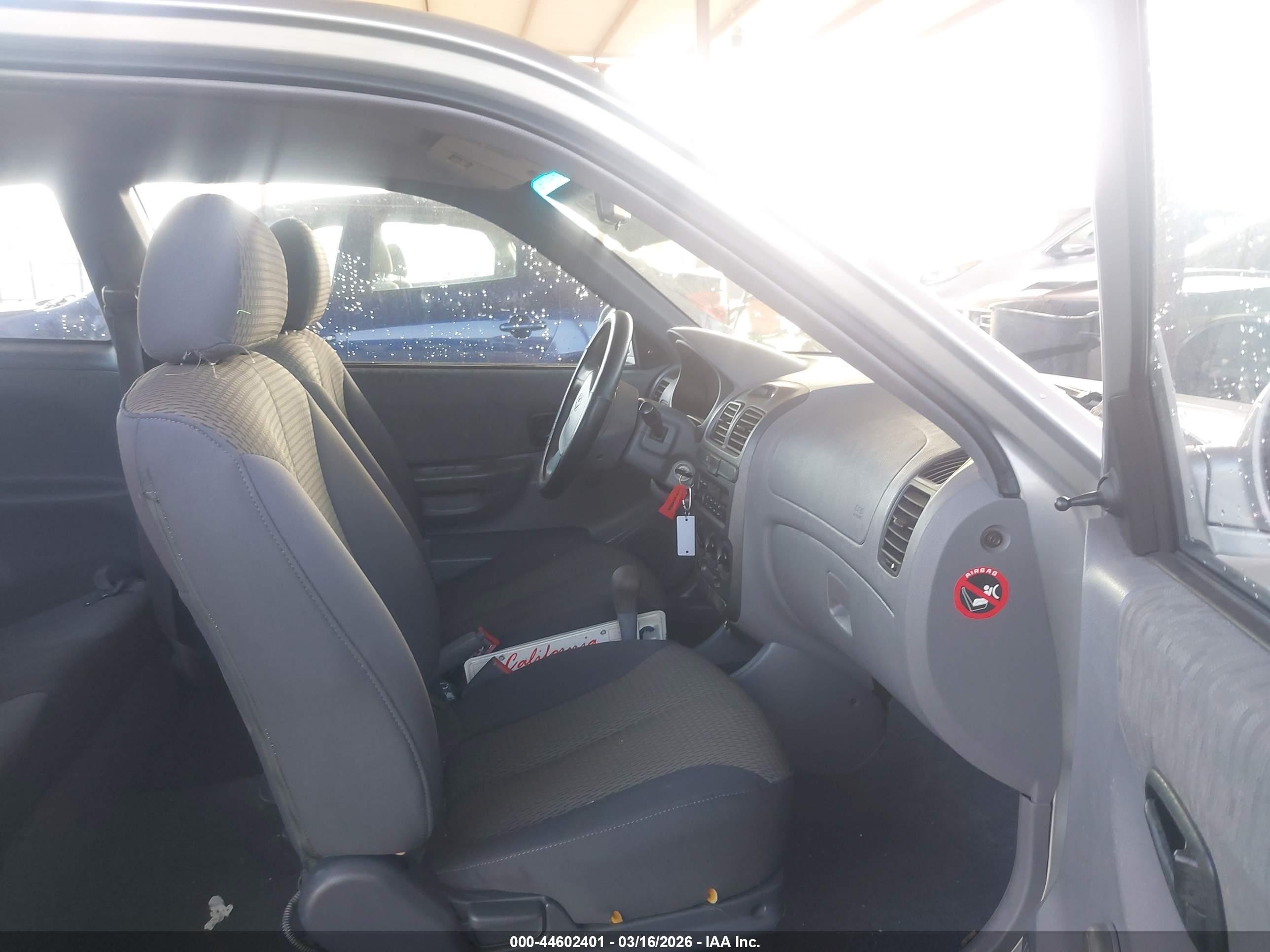 2005 Hyundai Accent Gls/gt Silver vin: KMHCG35C85U321308