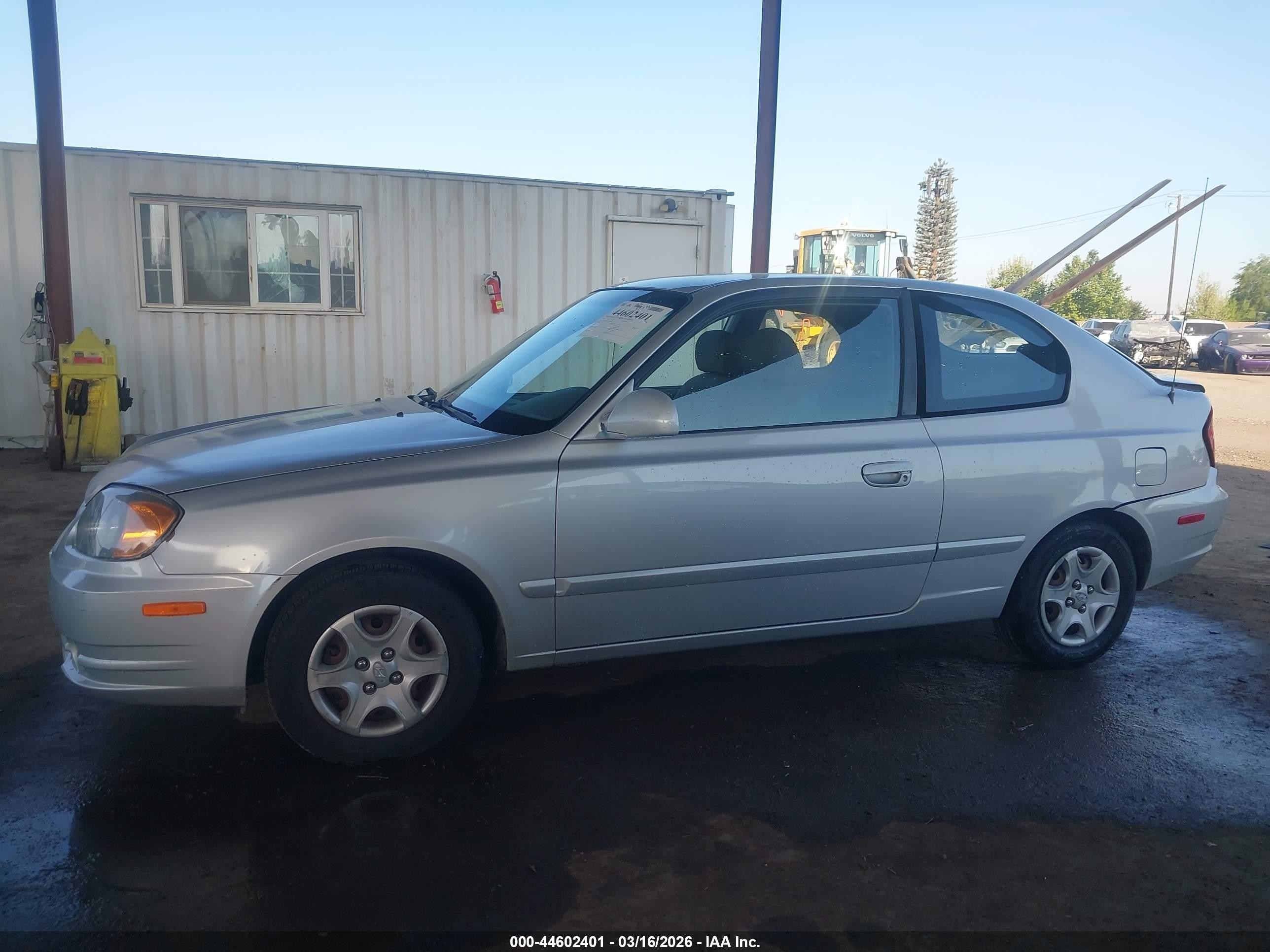 2005 Hyundai Accent Gls/gt Silver vin: KMHCG35C85U321308