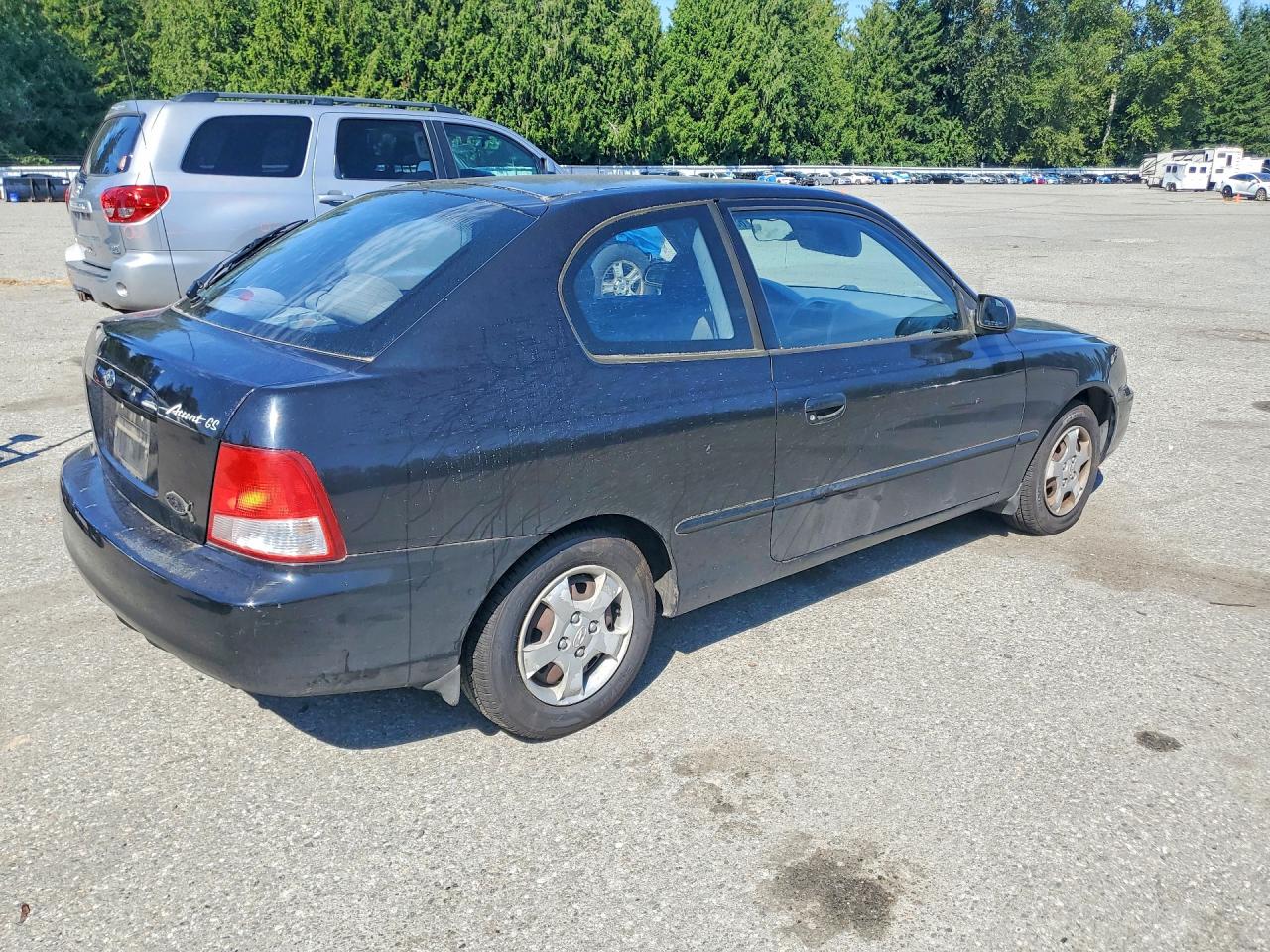 2001 Hyundai Accent Gs Black vin: KMHCG35C91U084600