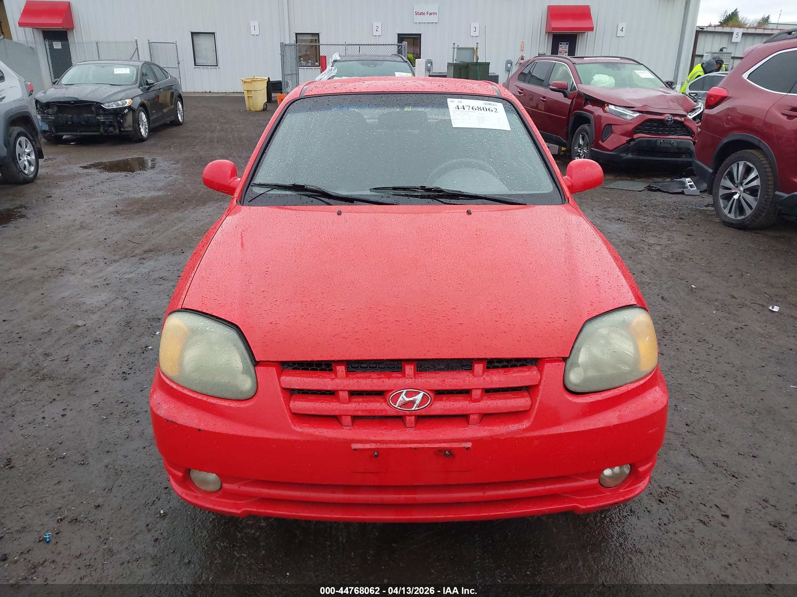 2004 Hyundai Accent Gl/gt Red vin: KMHCG35CX4U280050