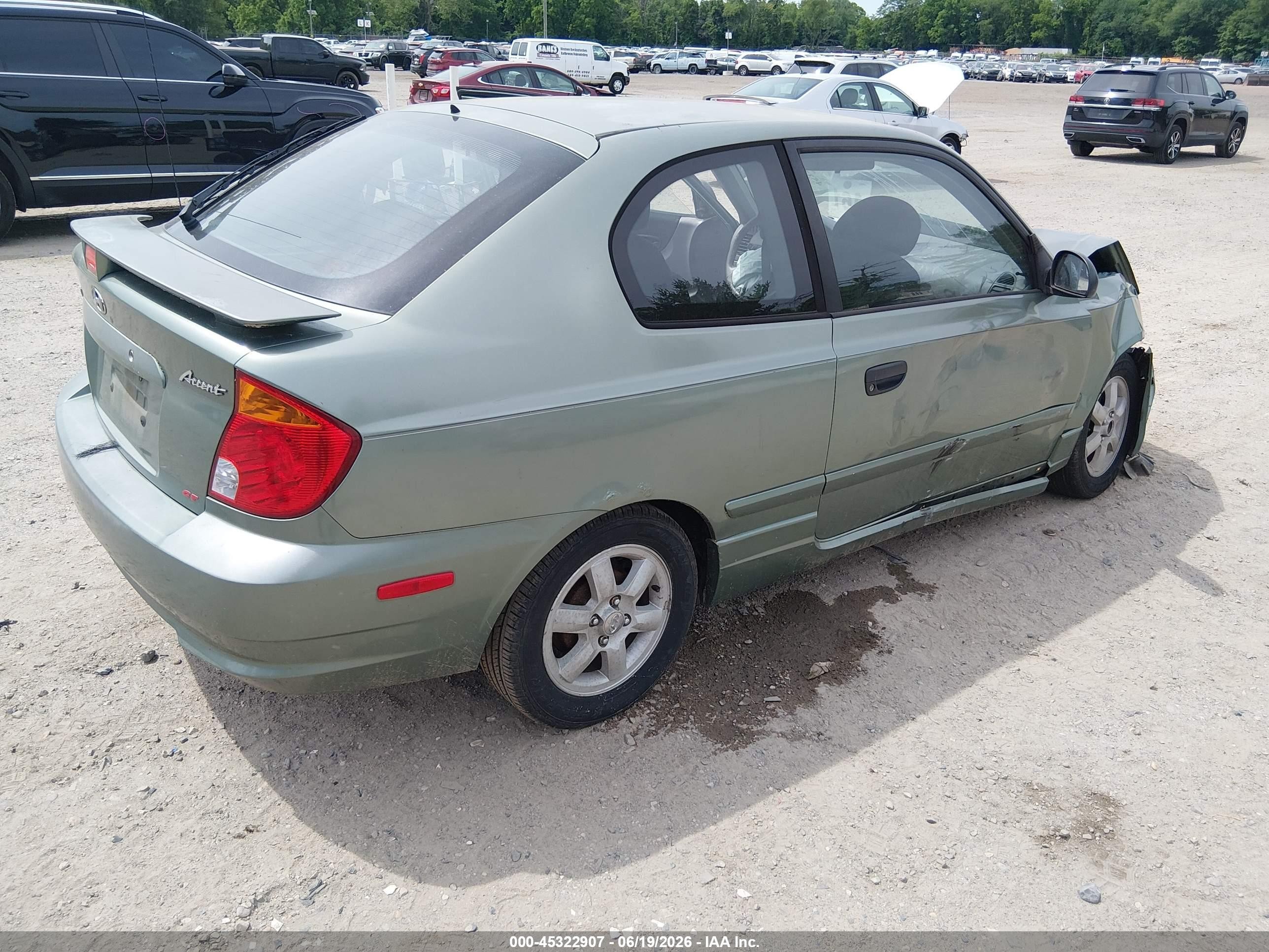 2004 Hyundai Accent Gl/gt Green vin: KMHCG35CX4U289721