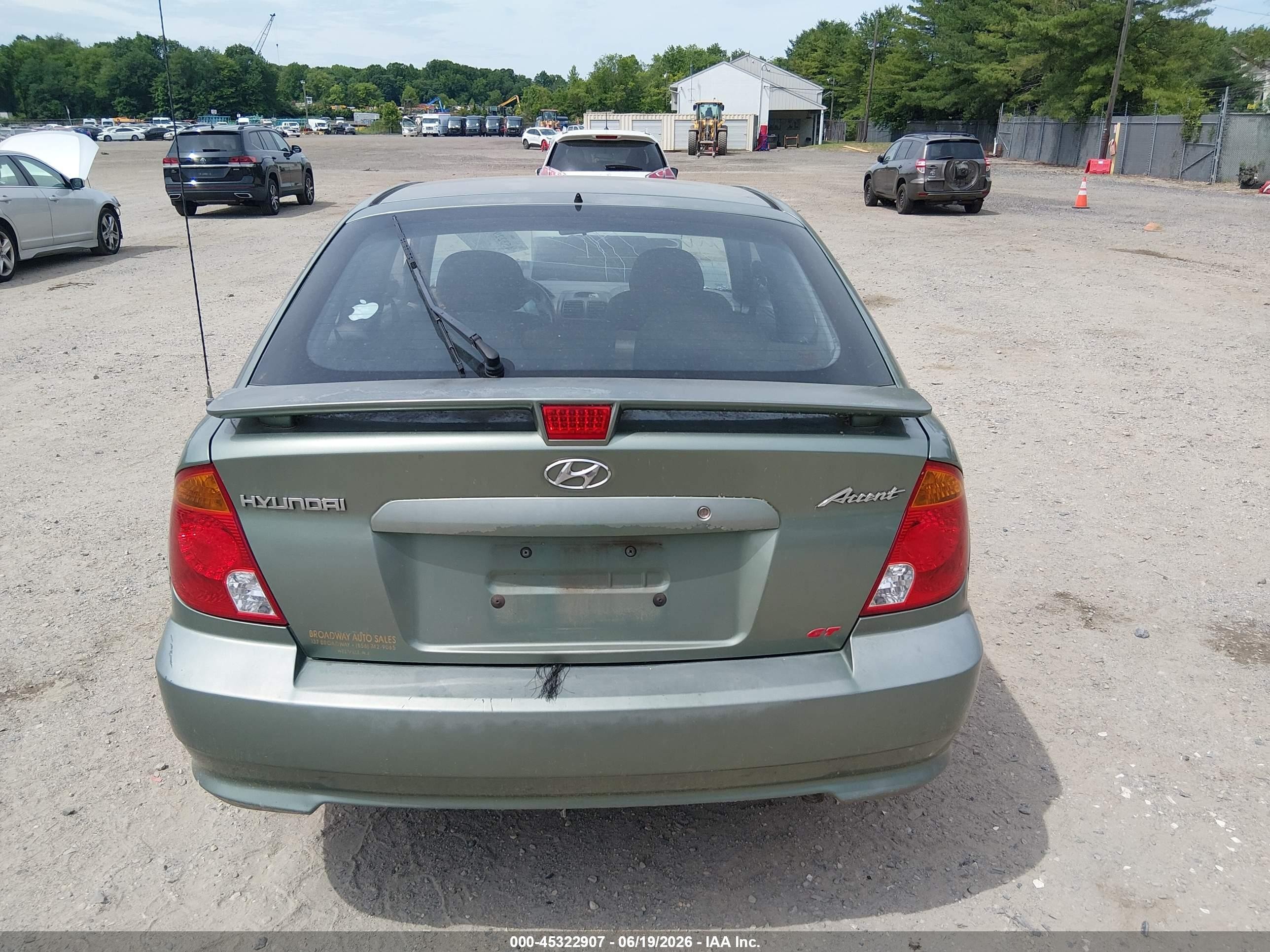 2004 Hyundai Accent Gl/gt Green vin: KMHCG35CX4U289721
