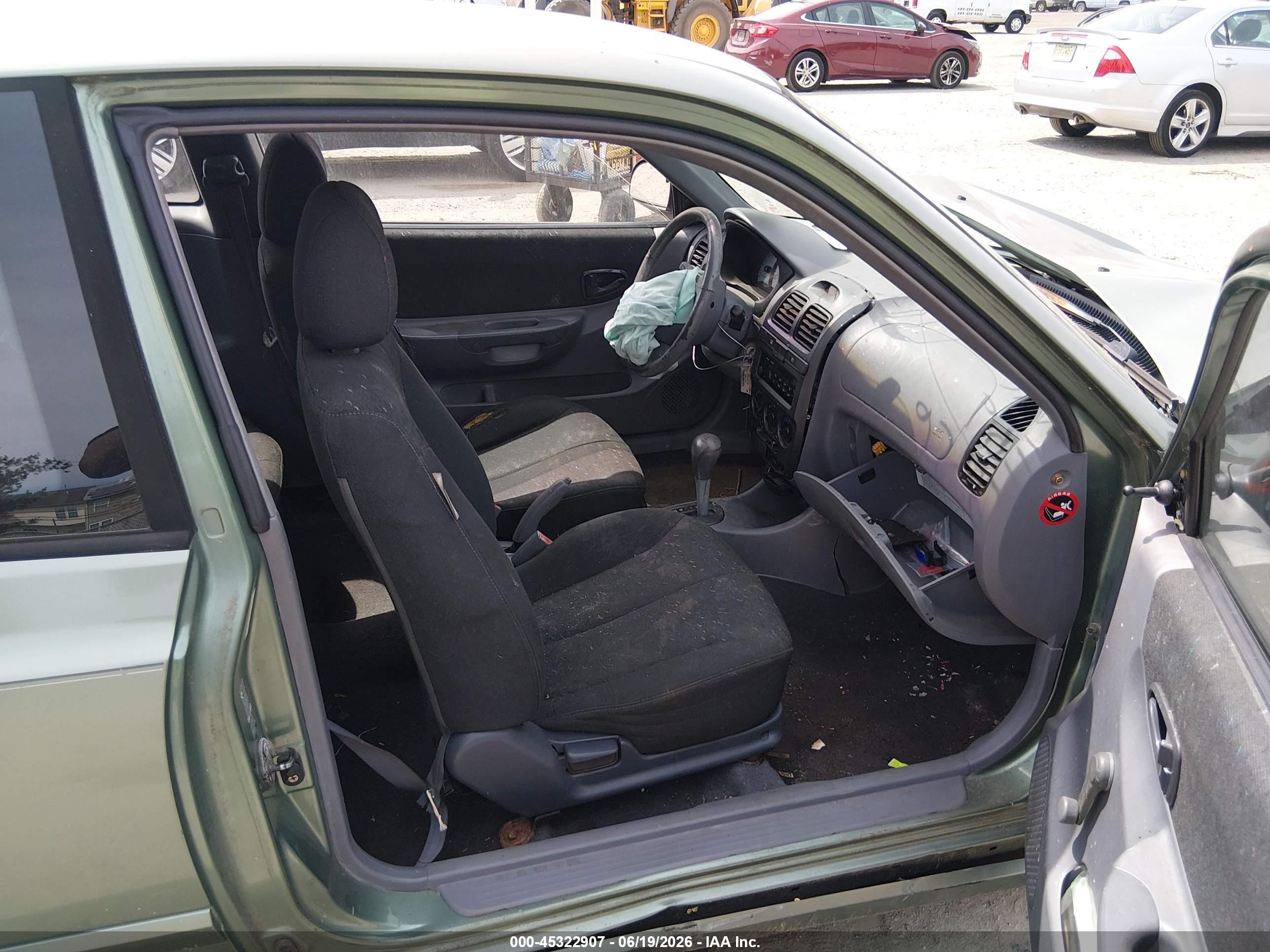 2004 Hyundai Accent Gl/gt Green vin: KMHCG35CX4U289721