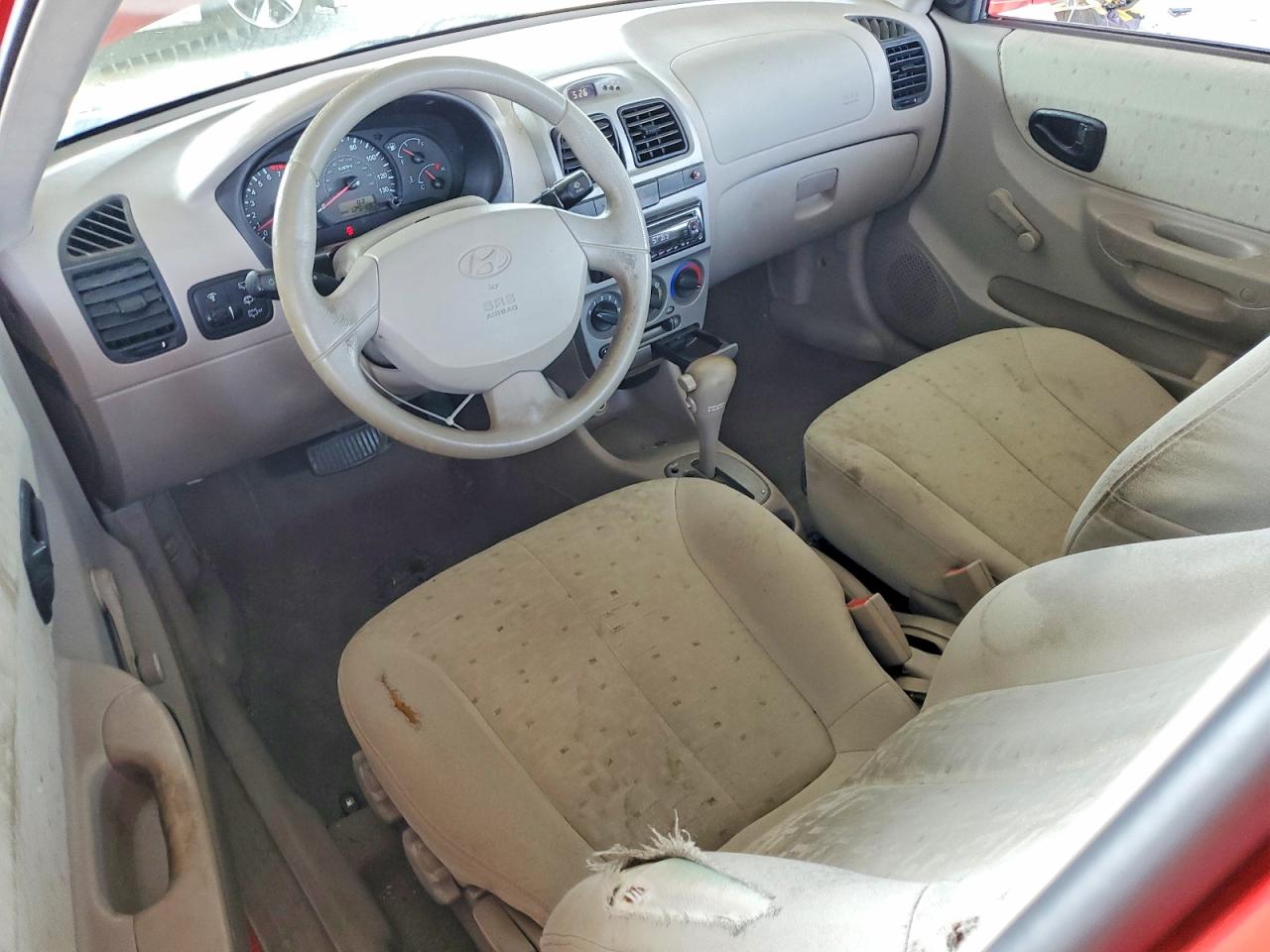 2004 Hyundai Accent Gl Красный vin: KMHCG35CX4U302936