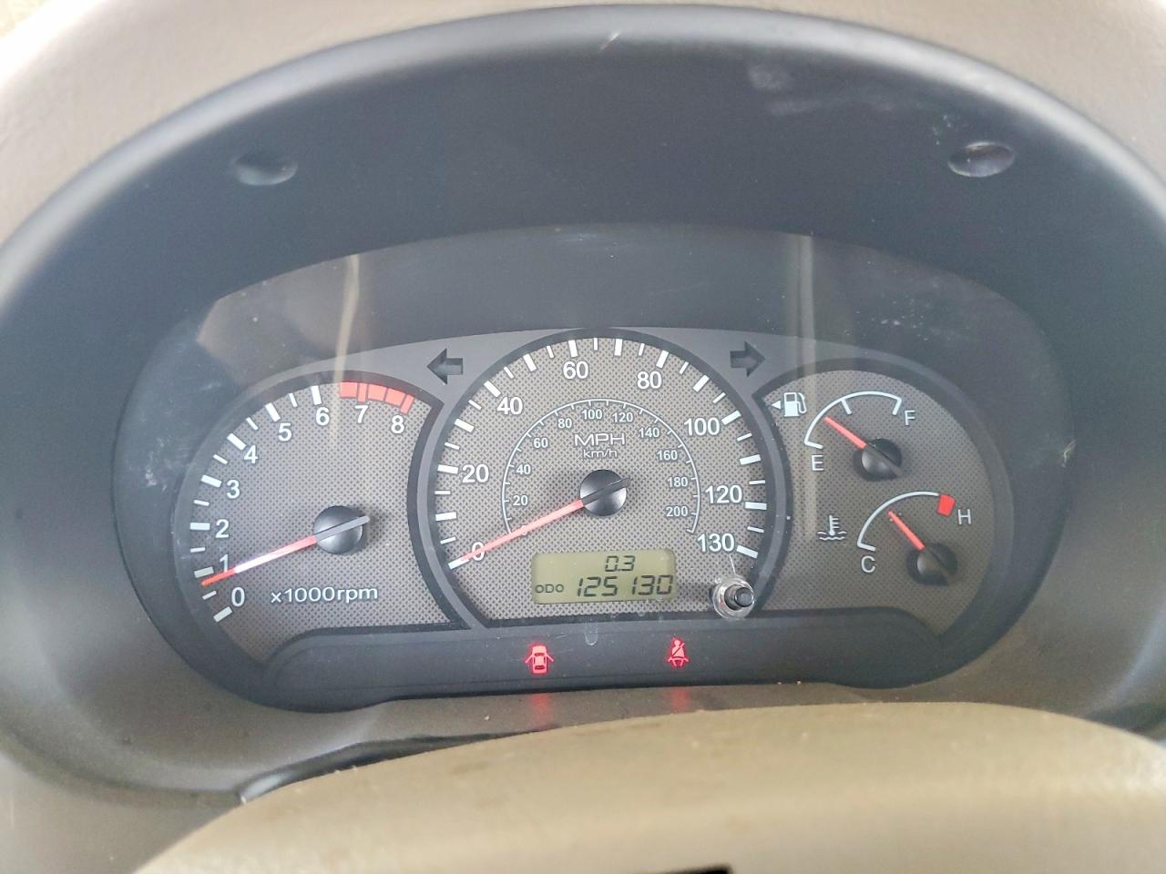 2004 Hyundai Accent Gl Красный vin: KMHCG35CX4U302936