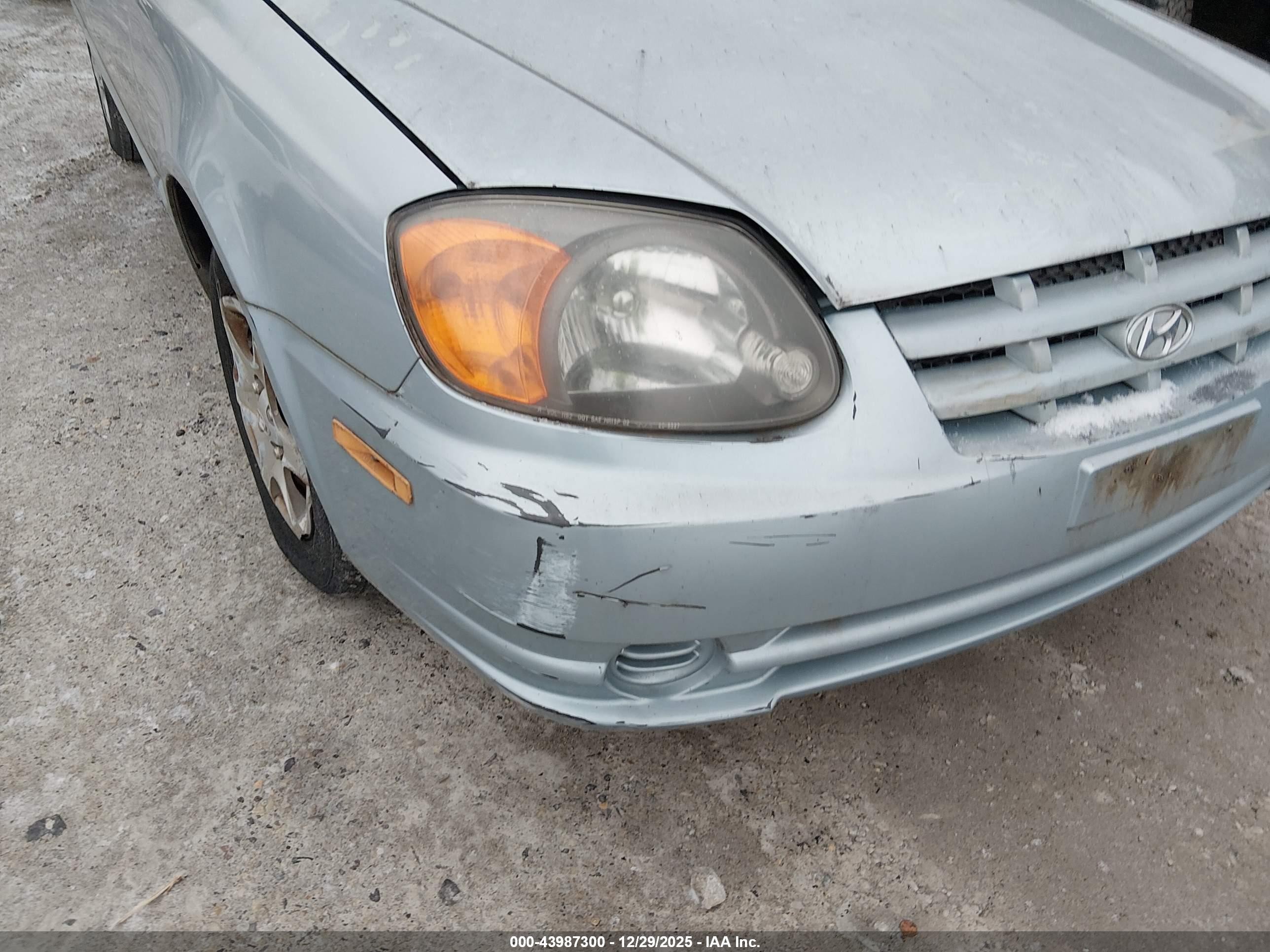 2005 Hyundai Accent Gls/gt Light Blue vin: KMHCG35CX5U341186