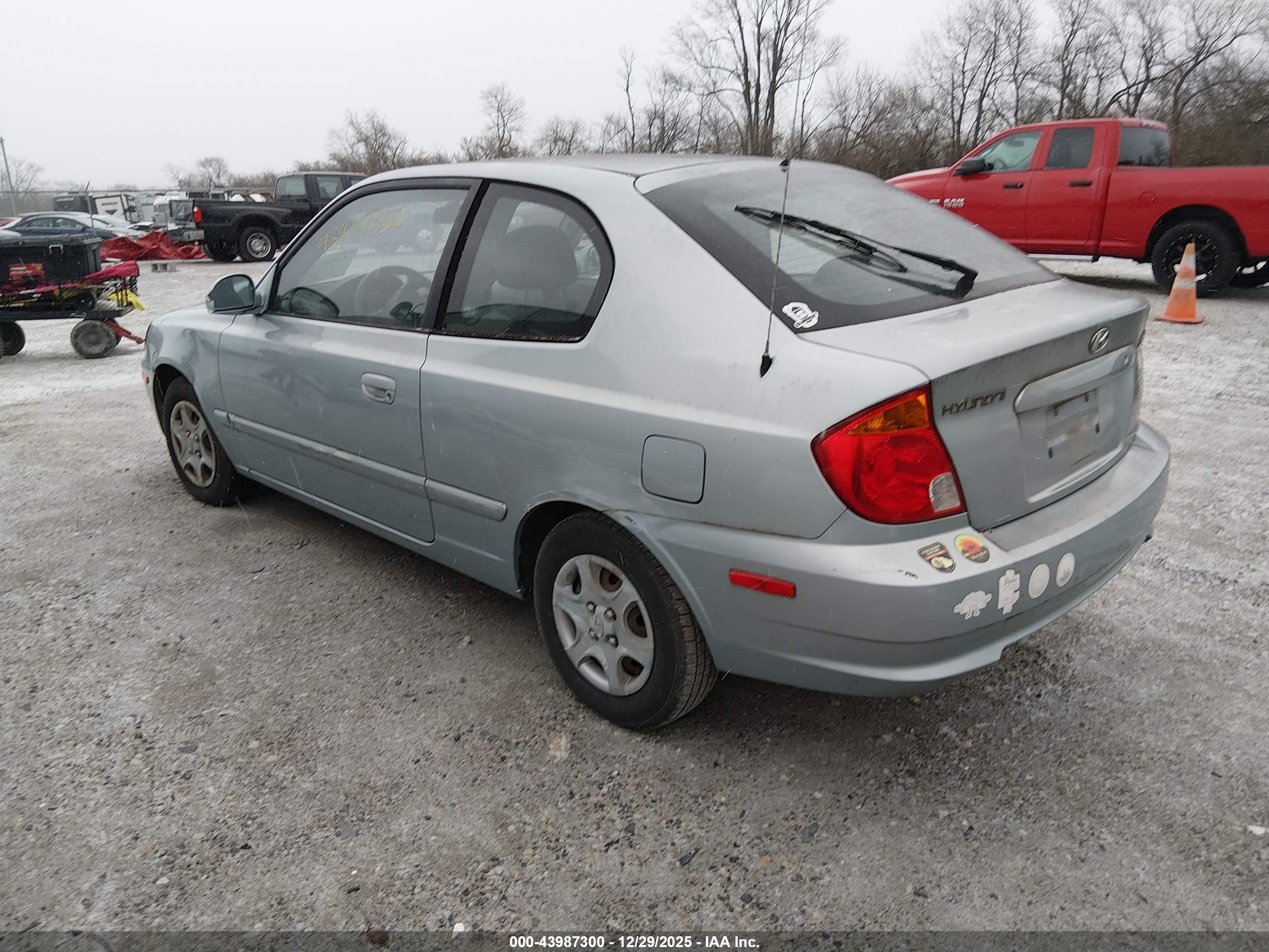 2005 Hyundai Accent Gls/gt Light Blue vin: KMHCG35CX5U341186