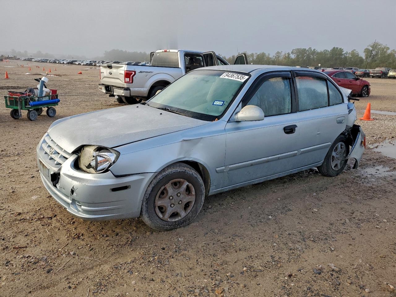 2004 Hyundai Accent Gl Blue vin: KMHCG45C04U529638