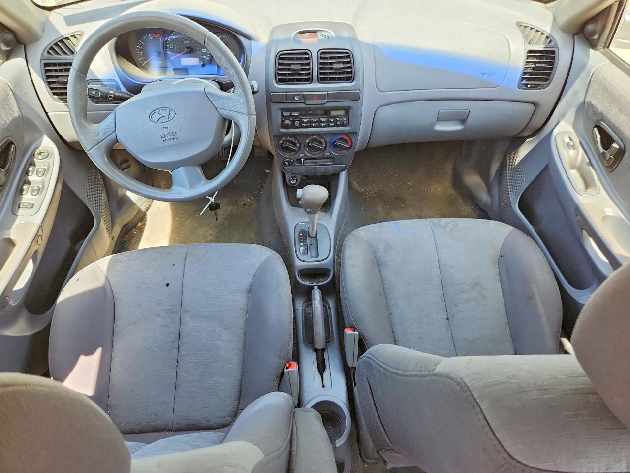 2004 Hyundai Accent Gl Gray vin: KMHCG45C04U572411