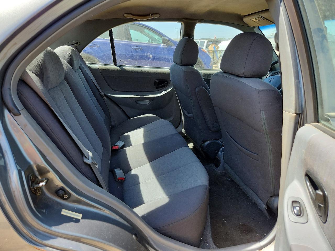 2004 Hyundai Accent Gl Gray vin: KMHCG45C04U572411