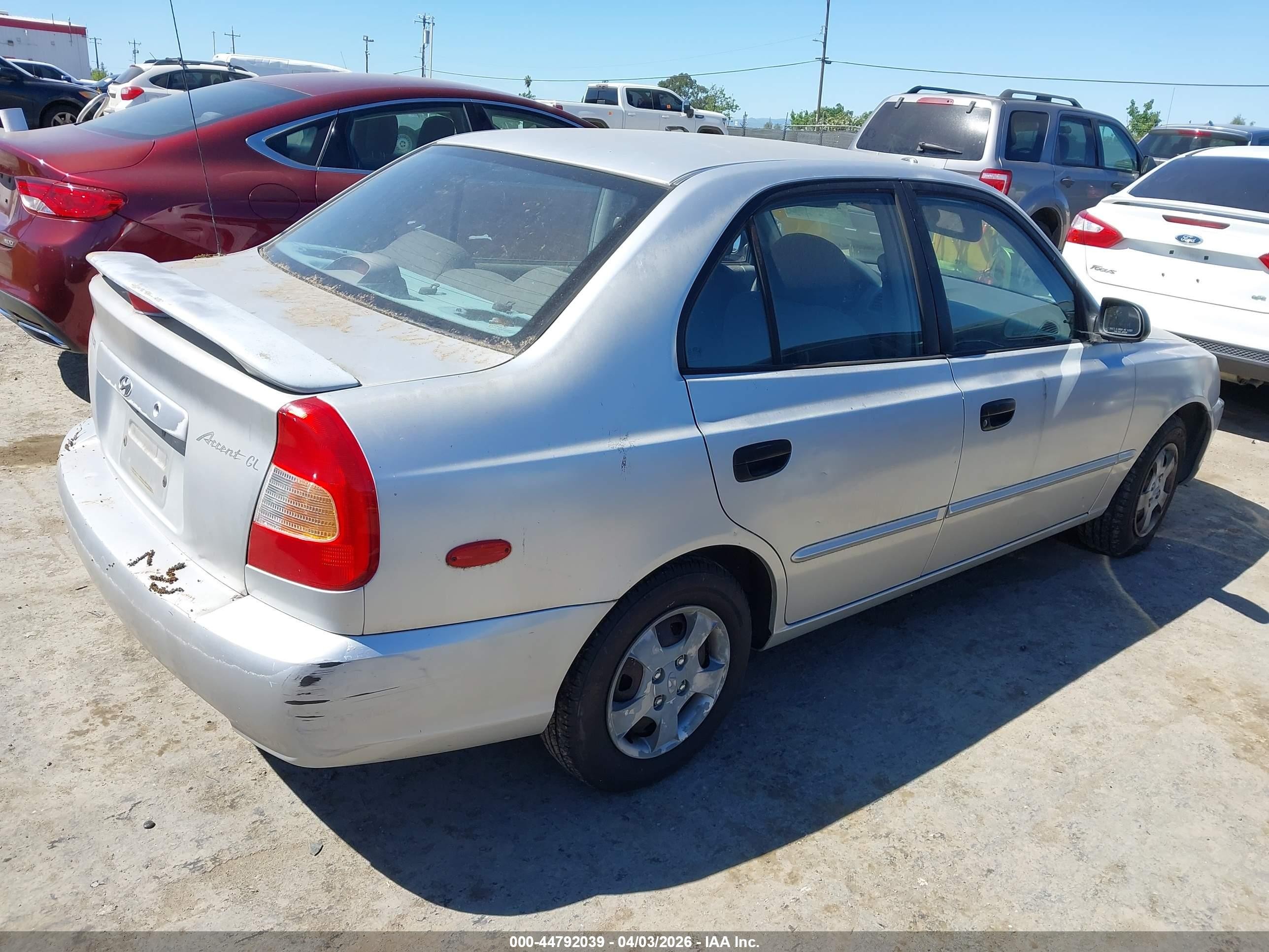 2001 Hyundai Accent Gl Silver vin: KMHCG45C11U238304