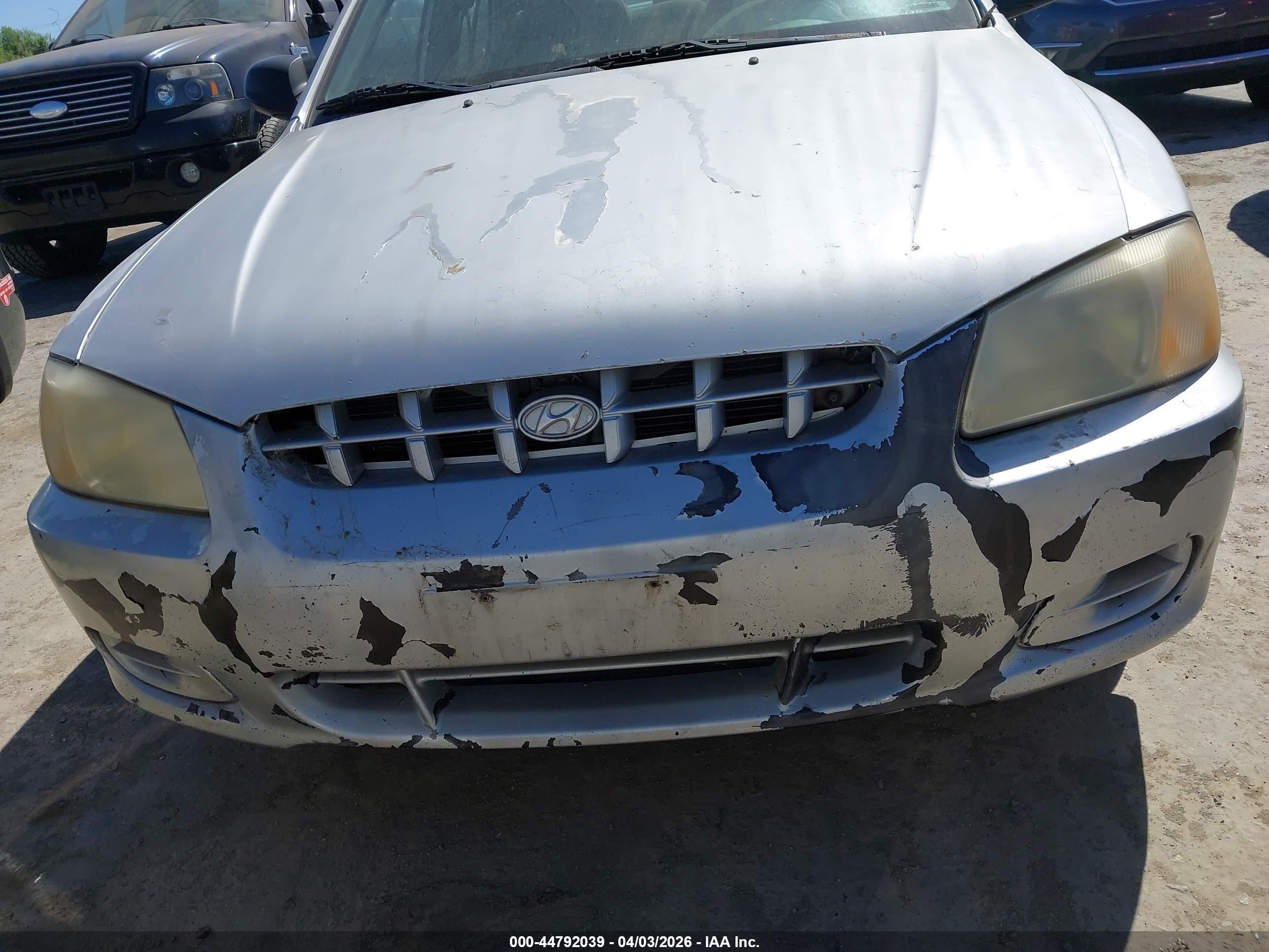 2001 Hyundai Accent Gl Silver vin: KMHCG45C11U238304