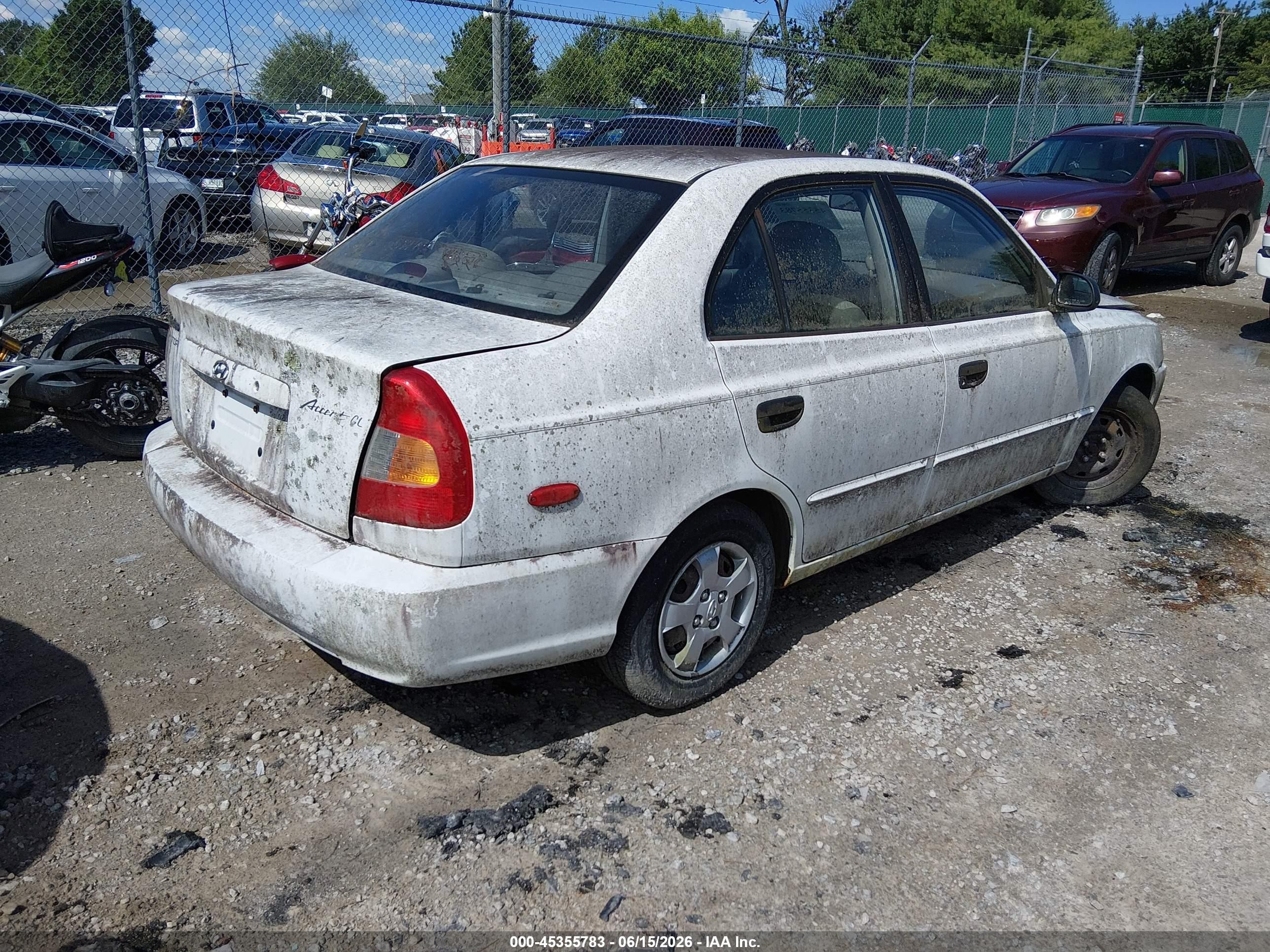 2002 Hyundai Accent Gl White vin: KMHCG45C12U275080