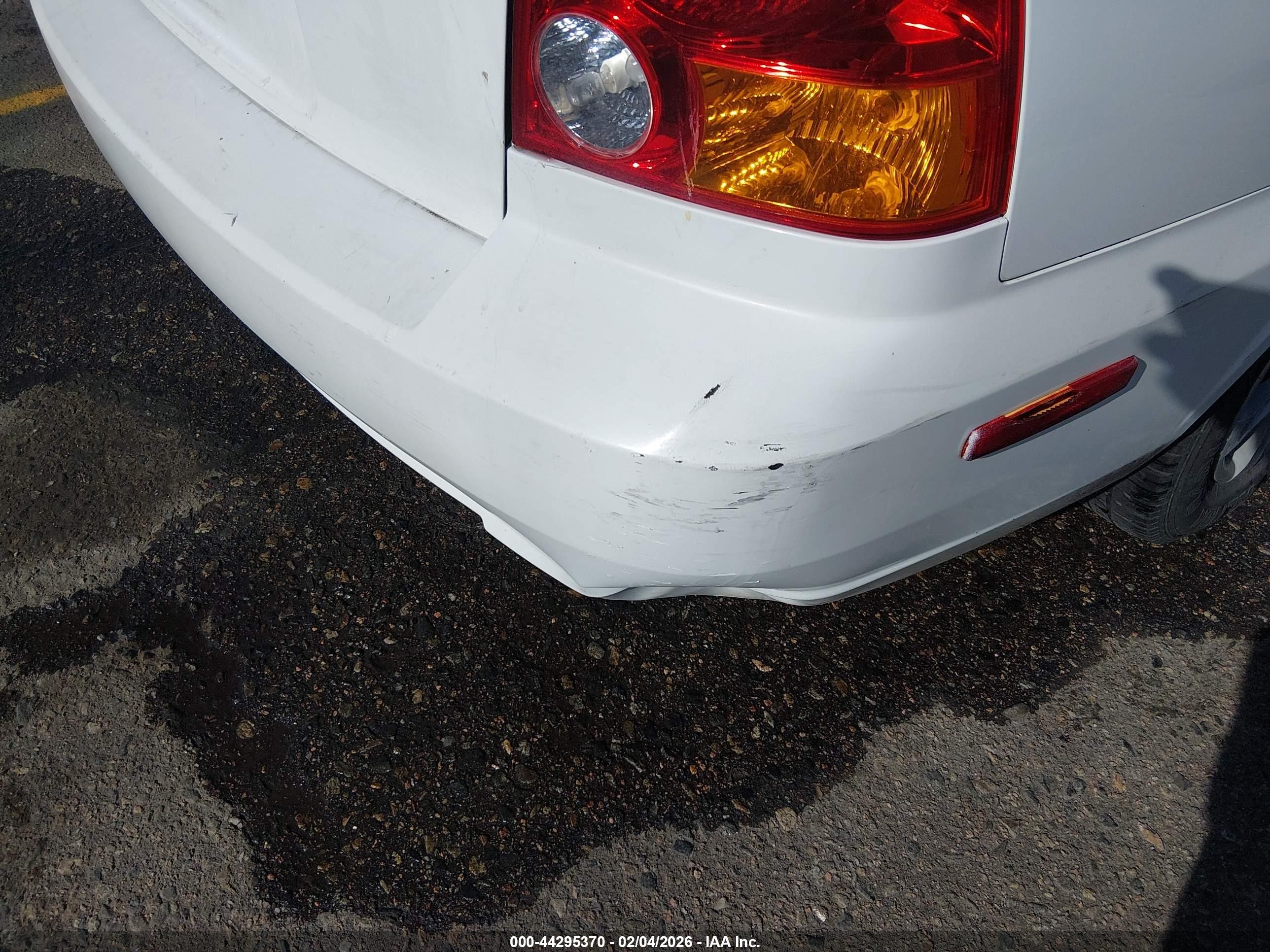 2004 Hyundai Accent Gl White vin: KMHCG45C14U535254
