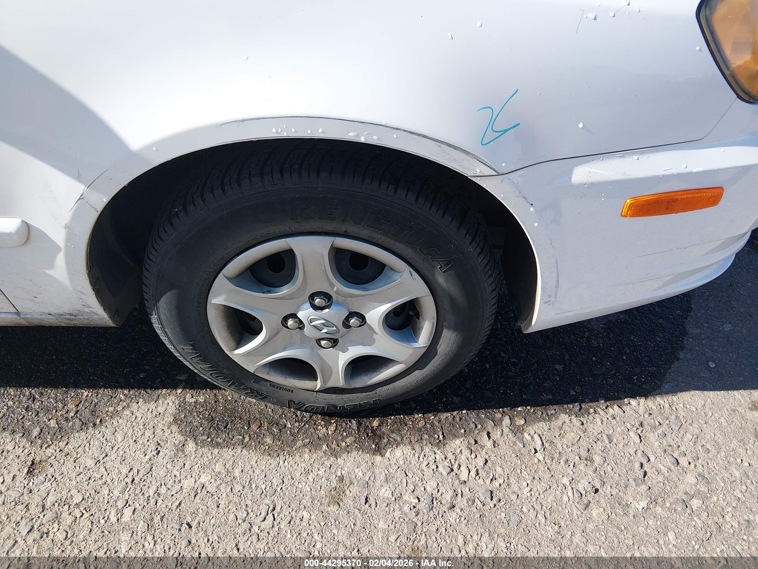 2004 Hyundai Accent Gl White vin: KMHCG45C14U535254